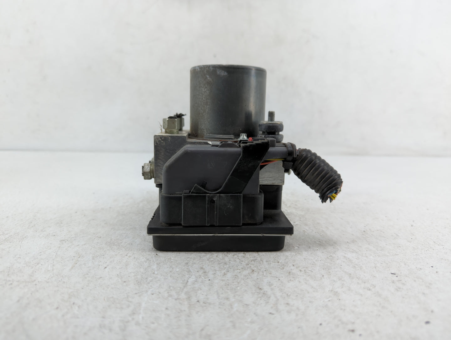 2012-2017 Gmc Acadia ABS Pump Control Module Replacement P/N:23407415 Fits Fits 2012 2013 2014 2015 2016 2017 OEM Used Auto 