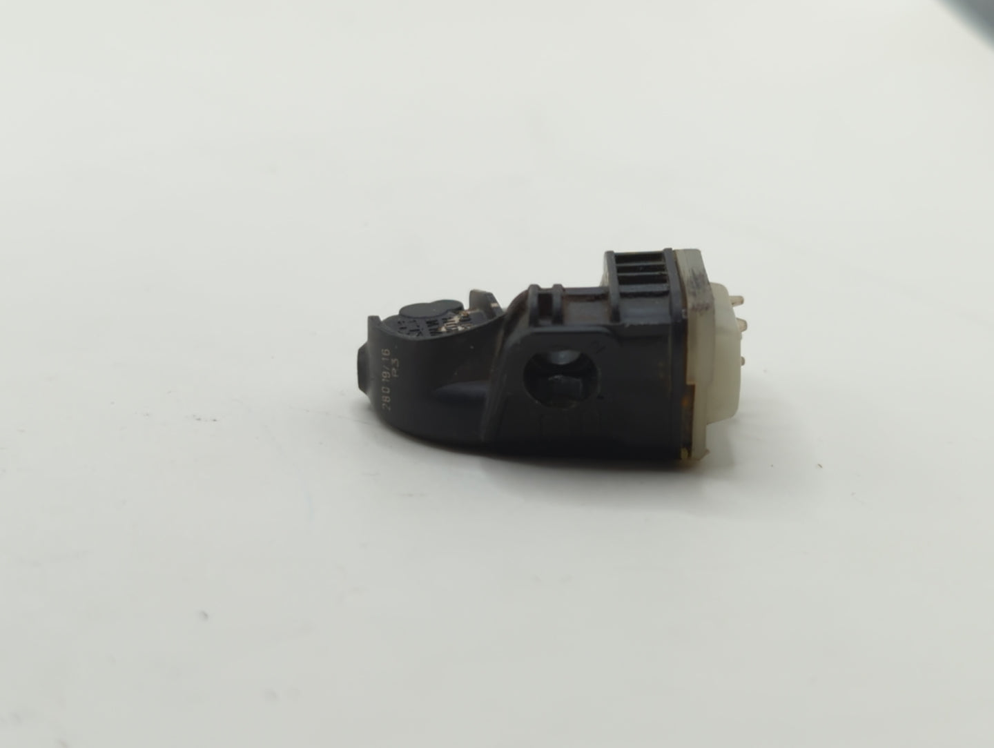 2017 Gmc Acadia Tire Pressure Monitoring System Sensor Tpms - Oemusedautoparts1.com