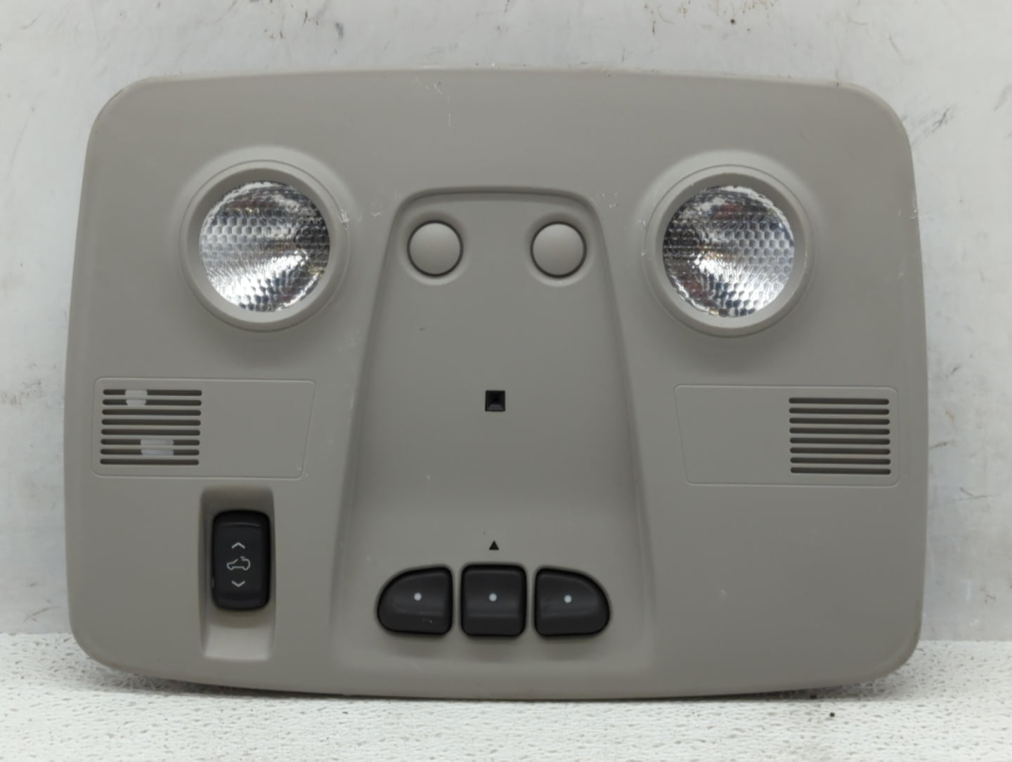 2015-2017 Gmc Acadia Center Floor Console Fits Fits 2015 2016 2017 OEM Used Auto Parts - Oemusedautoparts1.com