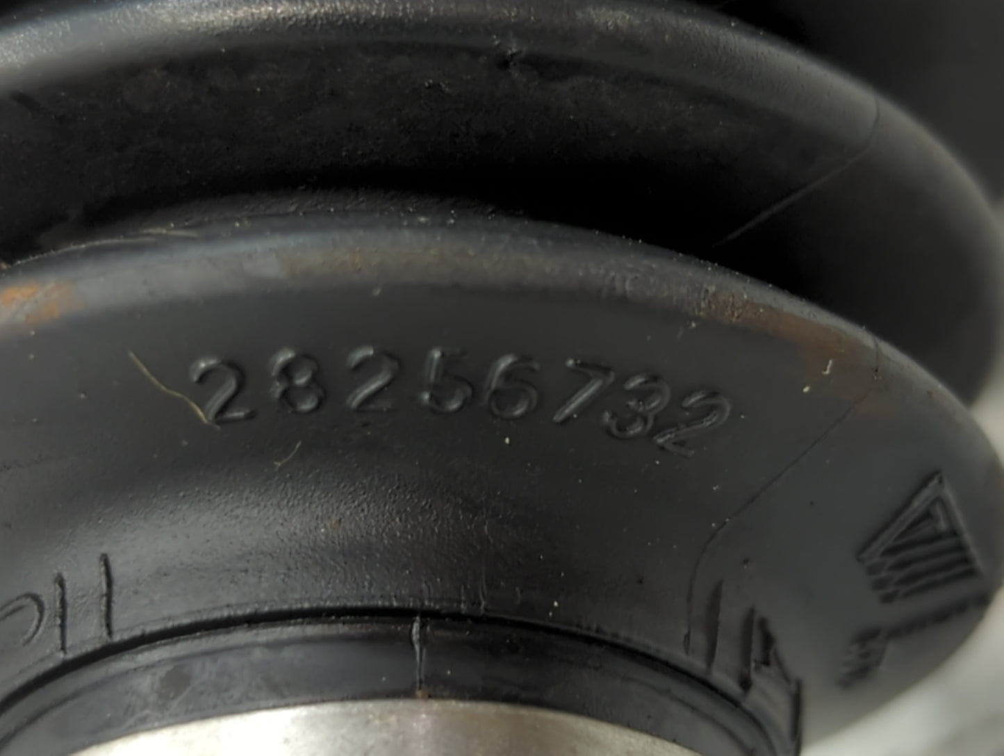 2017-2019 Gmc Acadia Axle Shaft Front Passenger Cv C/v - Oemusedautoparts1.com