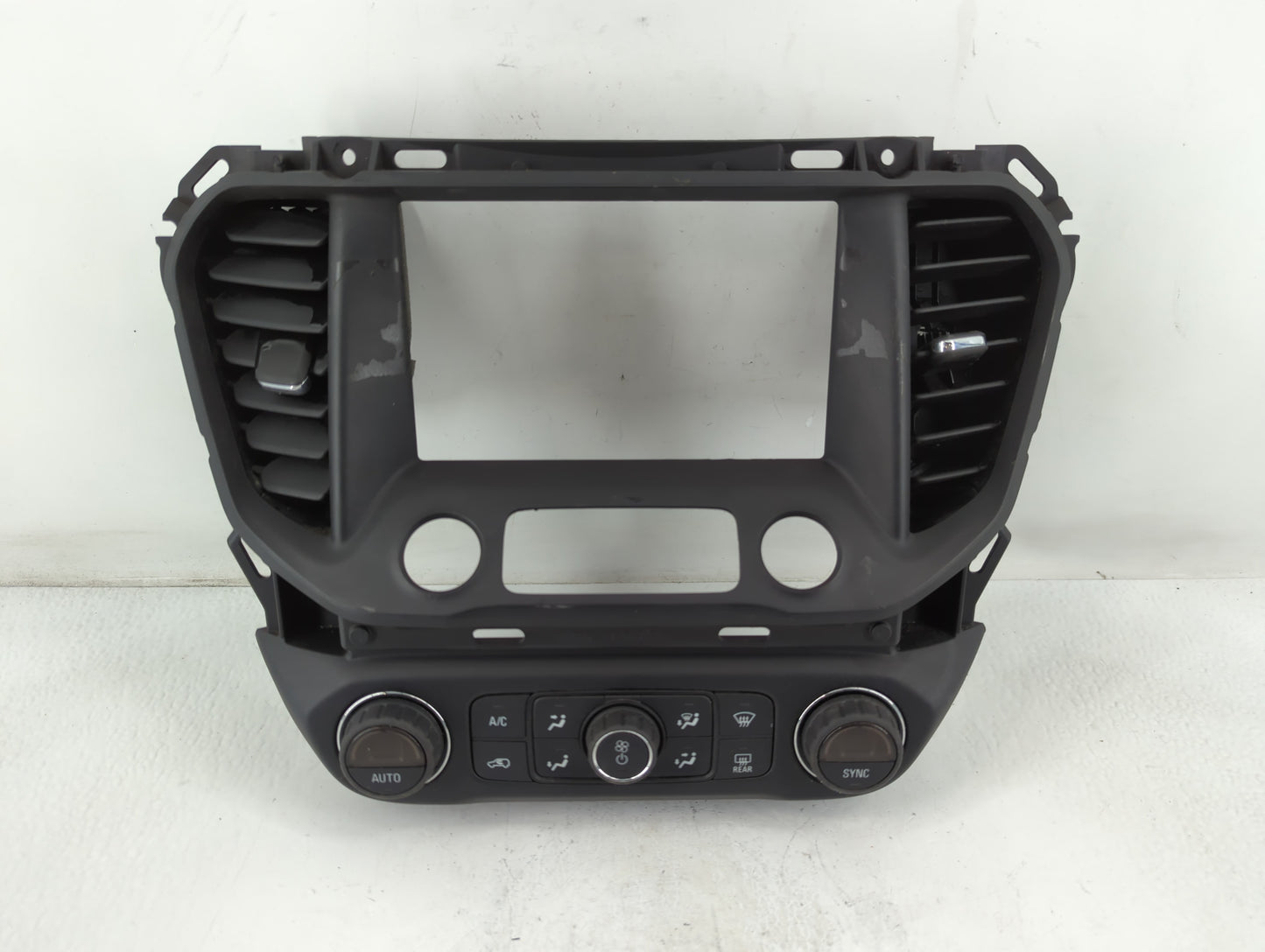 2017 Gmc Acadia Radio AM FM Cd Player Receiver Replacement P/N:84173748 Fits OEM Used Auto Parts - Oemusedautoparts1.com