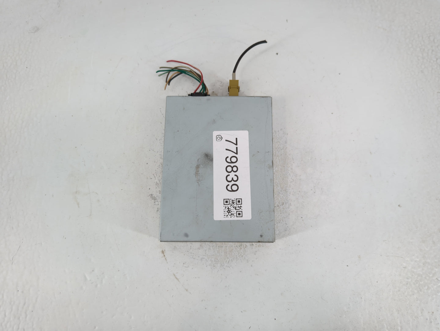 2017-2019 Gmc Acadia Body Control Module Bcm Inner Cabin Fuse Box - Oemusedautoparts1.com