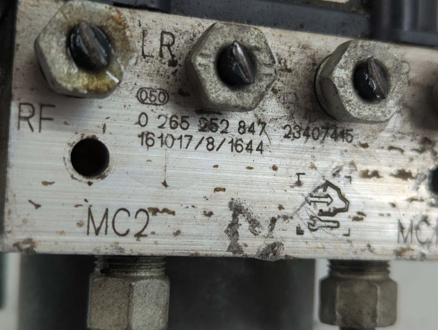 2012-2017 Gmc Acadia ABS Pump Control Module Replacement P/N:23407415 0 265 252 847 Fits Fits 2012 2013 2014 2015 2016 2017 