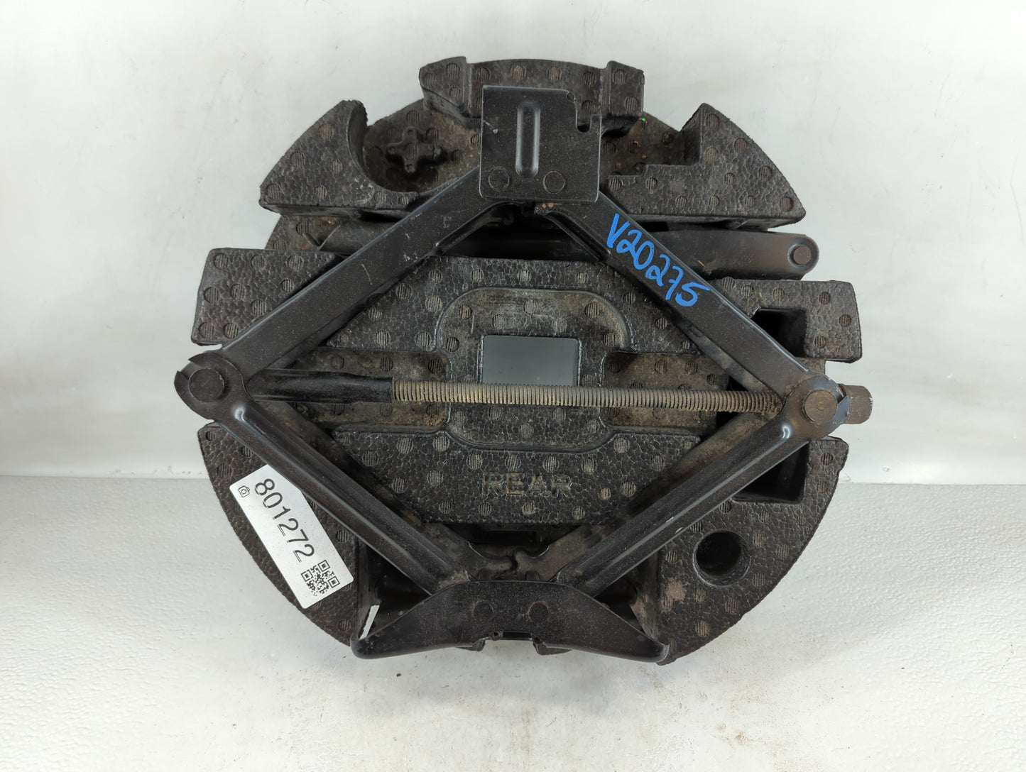 2017 Gmc Acadia Spare Scissor Car Jack 801272 - Oemusedautoparts1.com