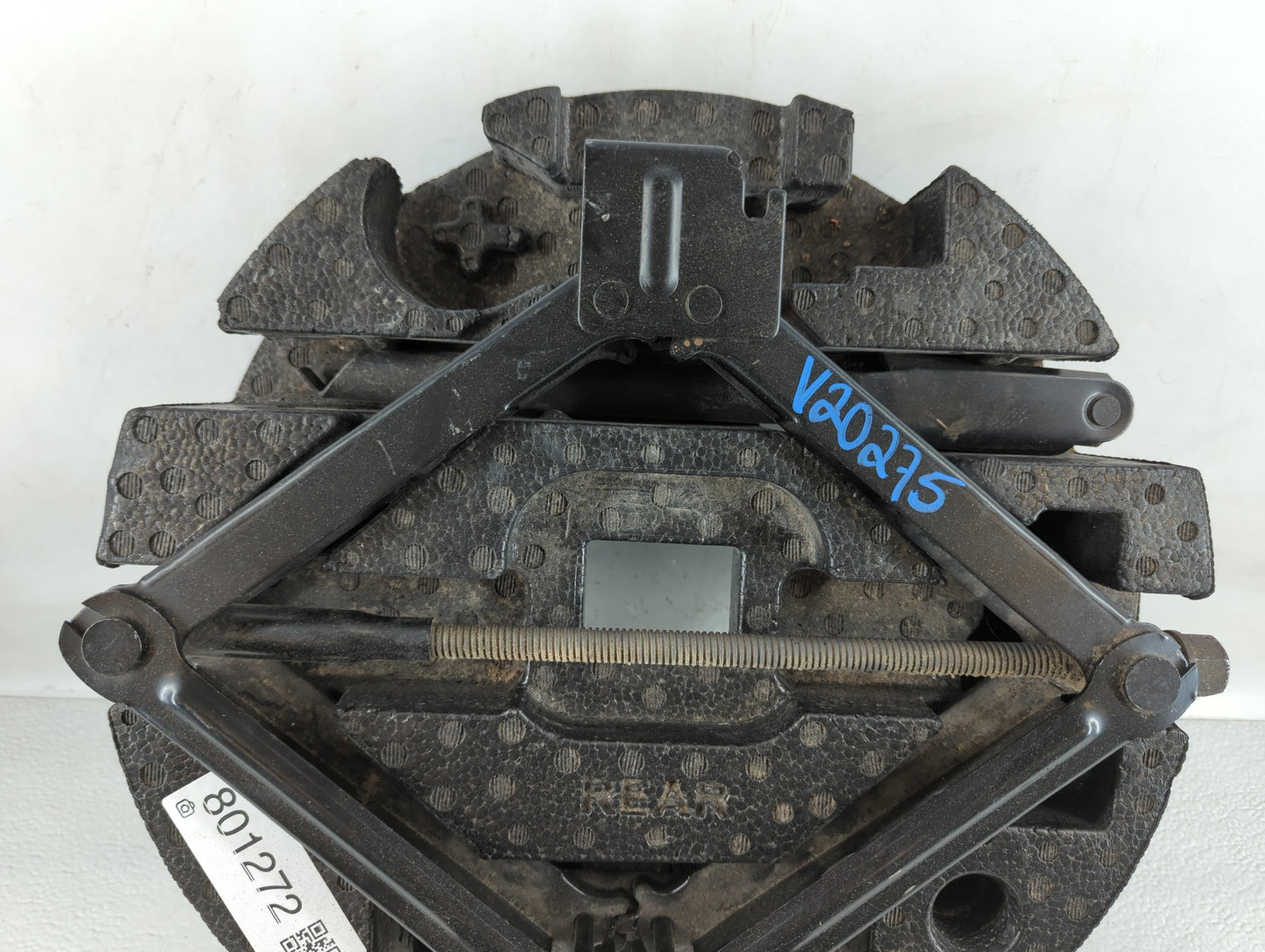 2017 Gmc Acadia Spare Scissor Car Jack 801272 - Oemusedautoparts1.com