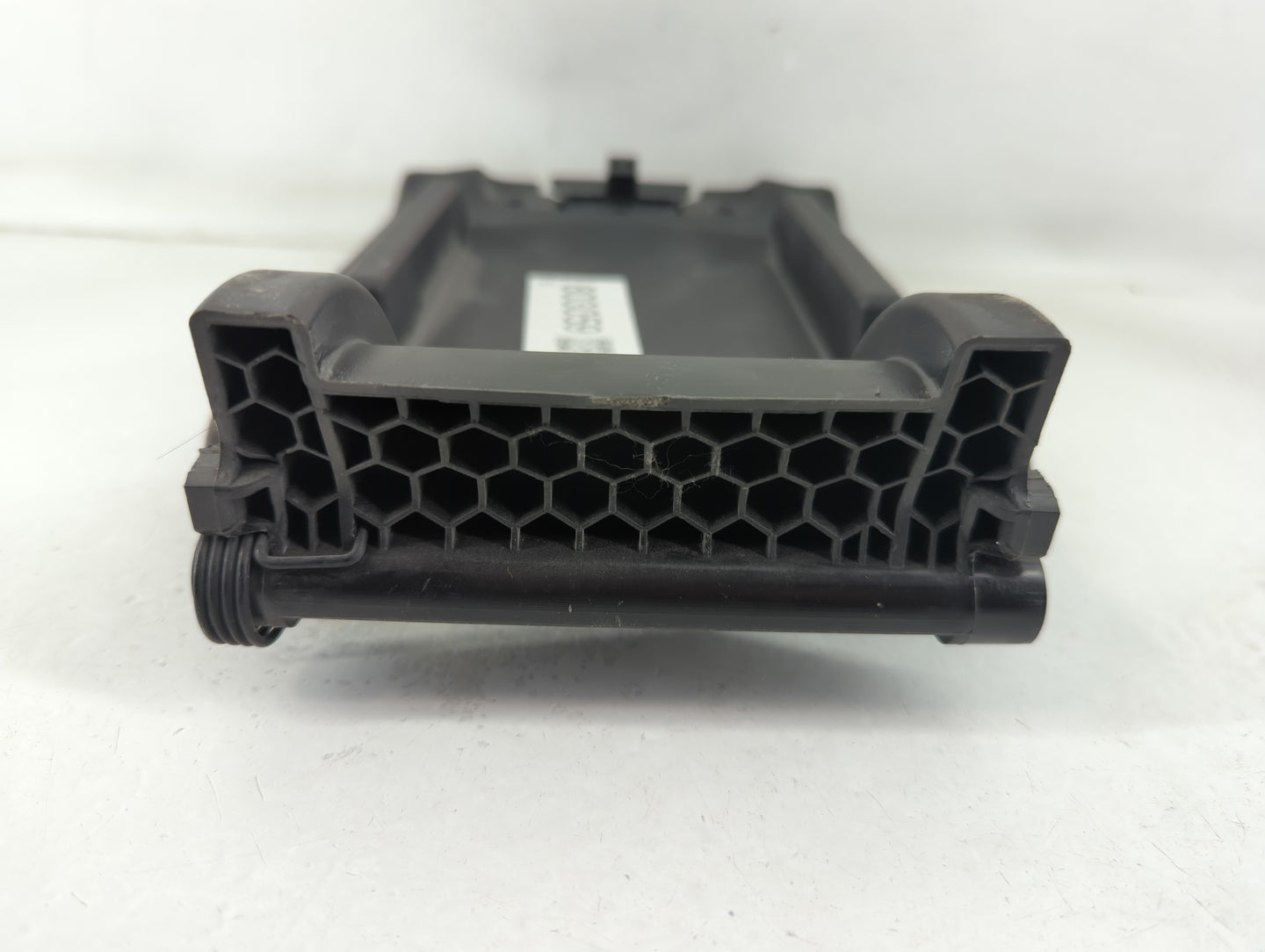 2017 Gmc Acadia Center Console Armrest Cover Lid P/N:AMT16638 Fits OEM Used Auto Parts - Oemusedautoparts1.com