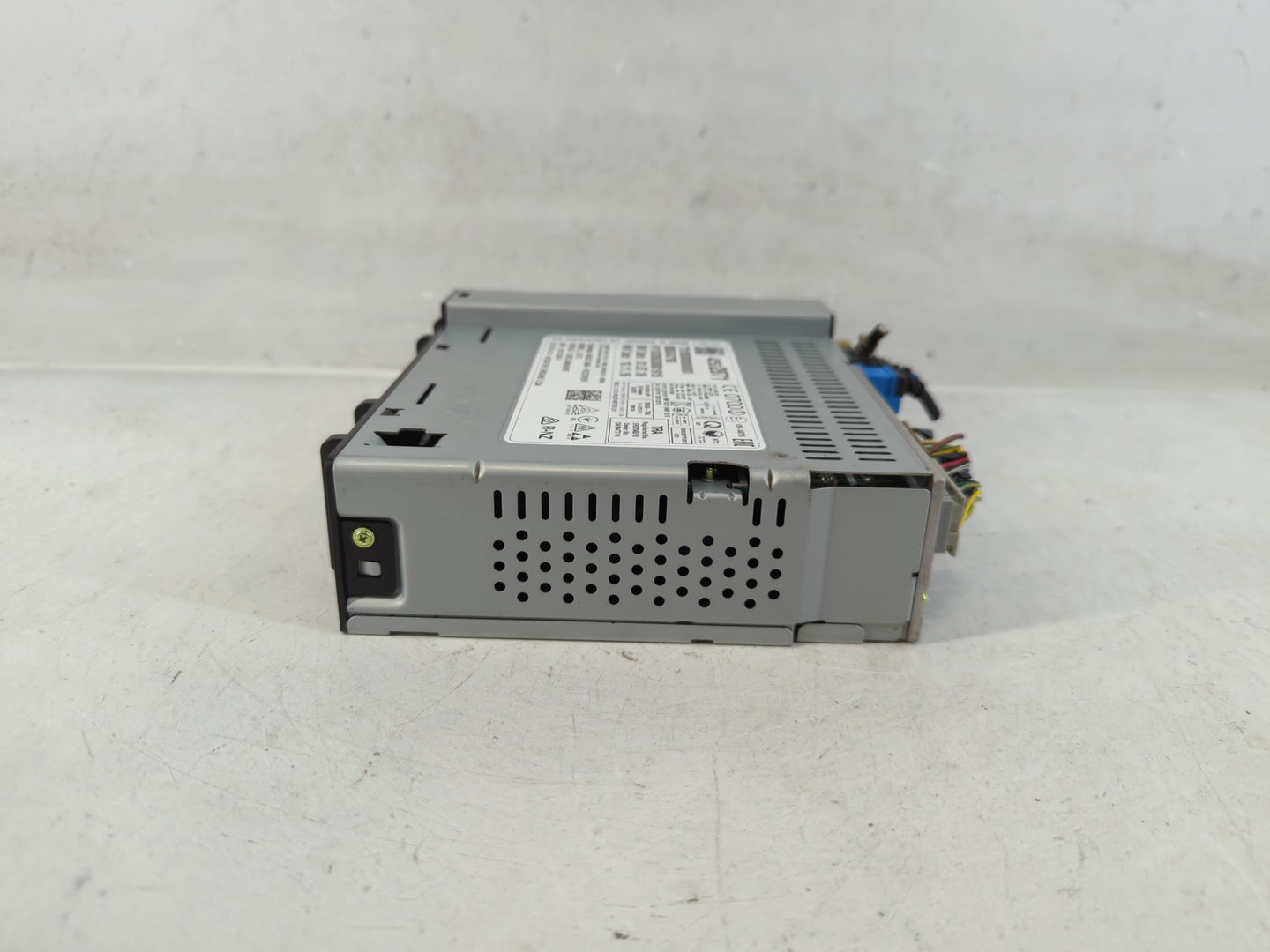 2017 Gmc Acadia Radio AM FM Cd Player Receiver Replacement P/N:42532871 Fits Fits 2018 OEM Used Auto Parts - Oemusedautopart