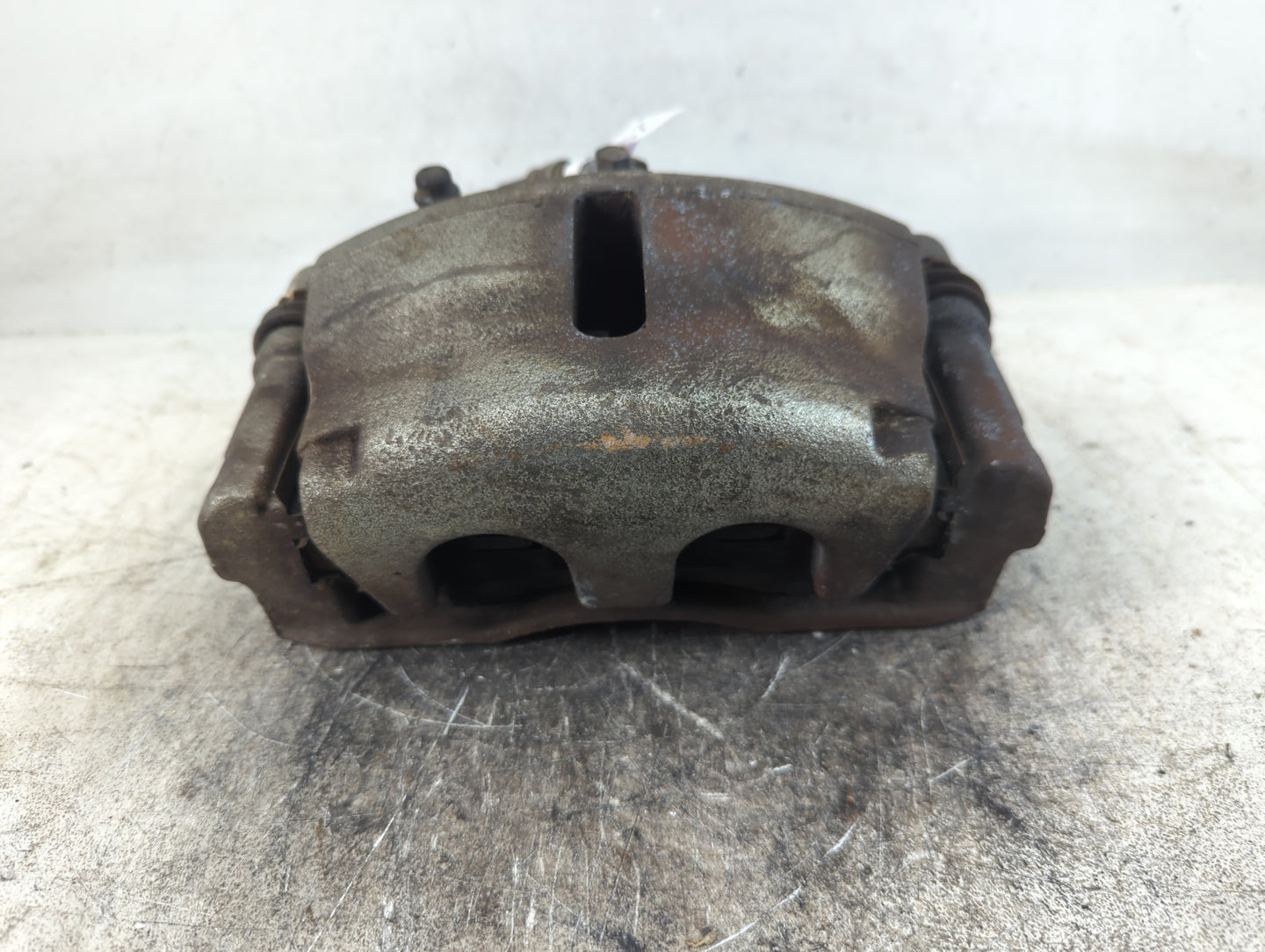 Gmc Acadia Limited Front Driver Left Brake Caliper - Oemusedautoparts1.com