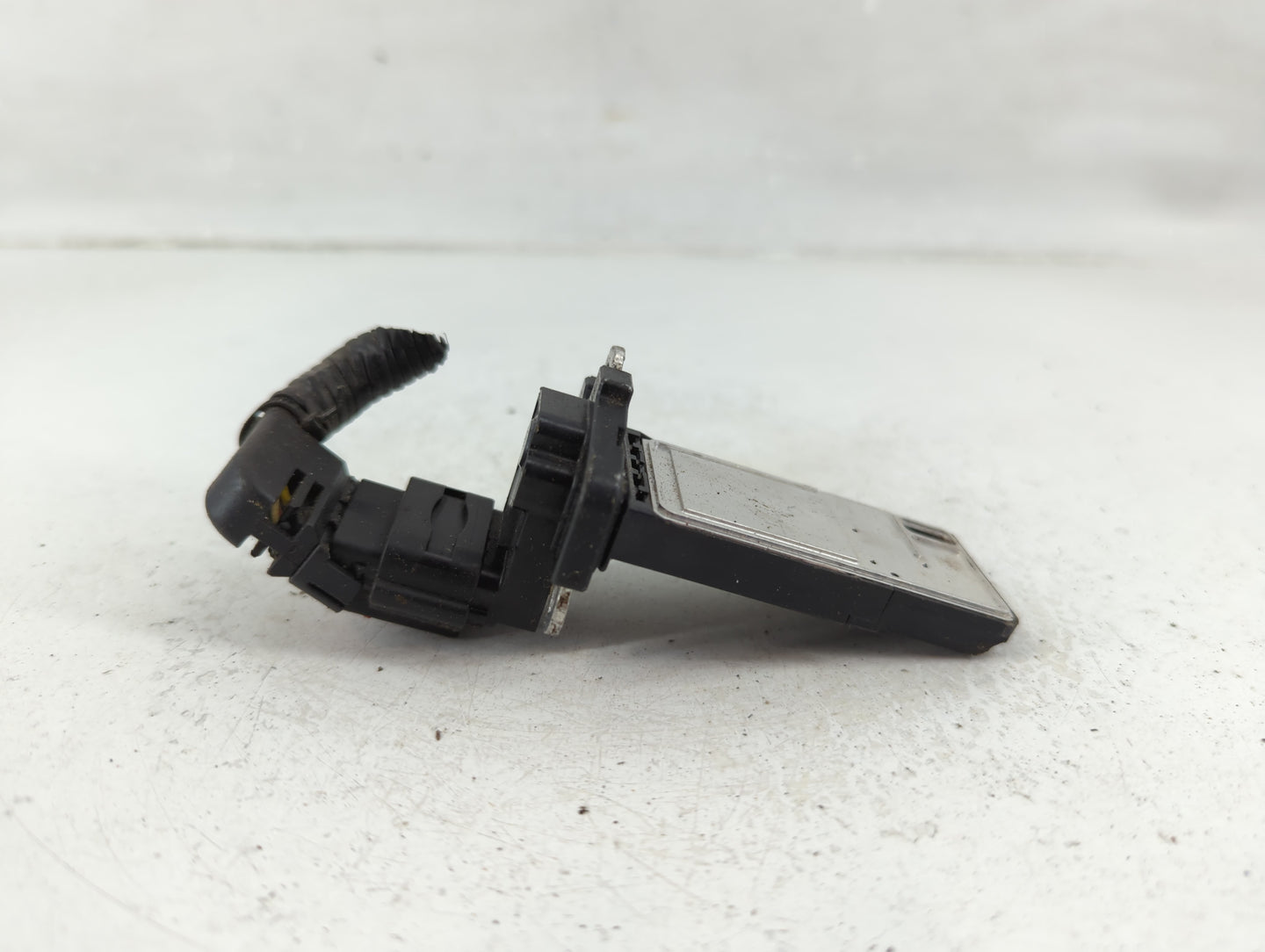 2015-2022 Gmc Canyon Mass Air Flow Meter Maf - Oemusedautoparts1.com