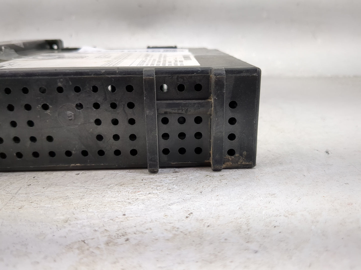 2017 Gmc Canyon Radio AM FM Cd Player Receiver Replacement P/N:84102327 Fits OEM Used Auto Parts - Oemusedautoparts1.com