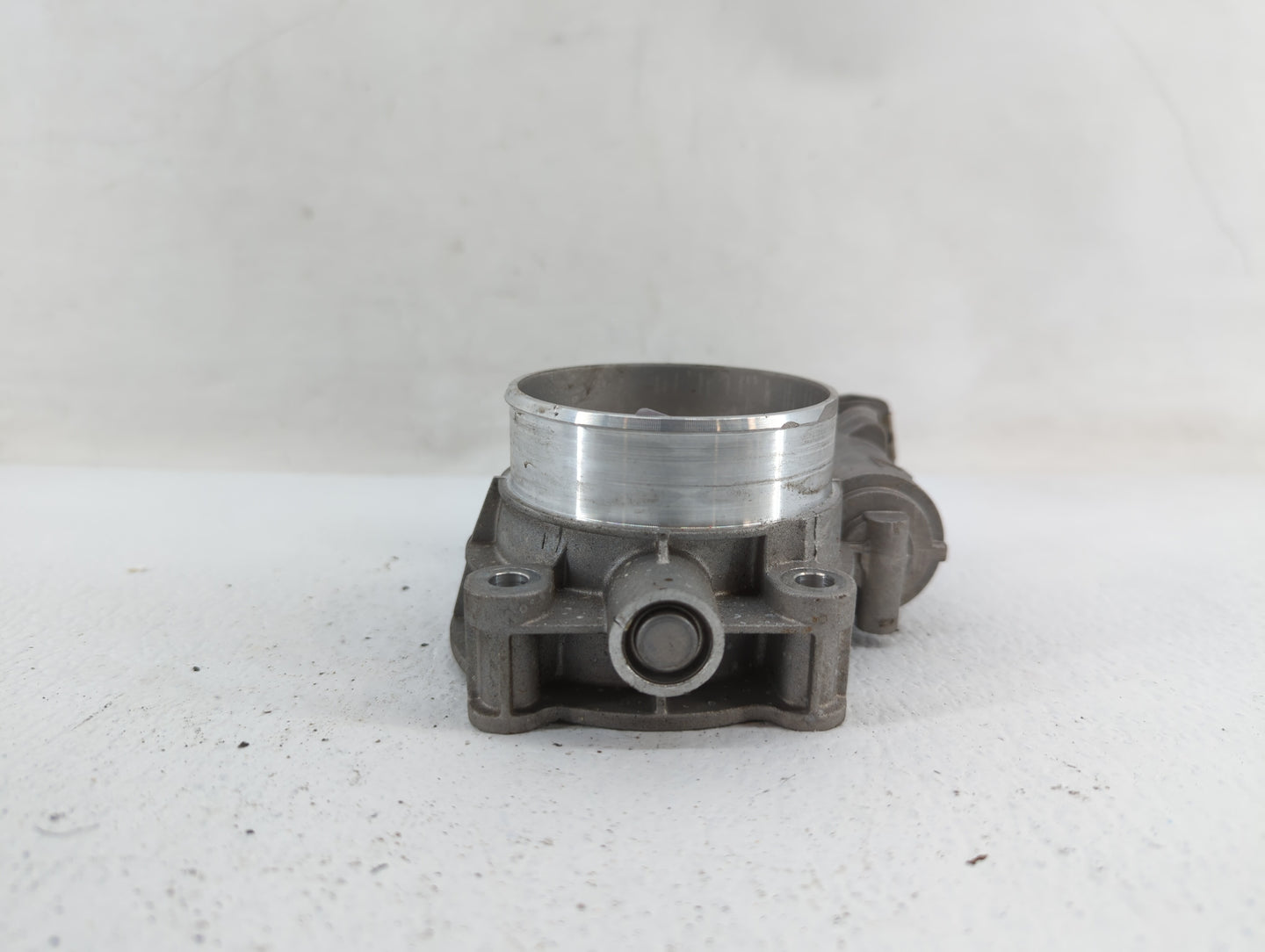 2017-2018 Gmc Canyon Throttle Body P/N:12671014 12648414, 1267 1014 Fits Fits 2016 2017 2018 2019 OEM Used Auto Parts - Oemu