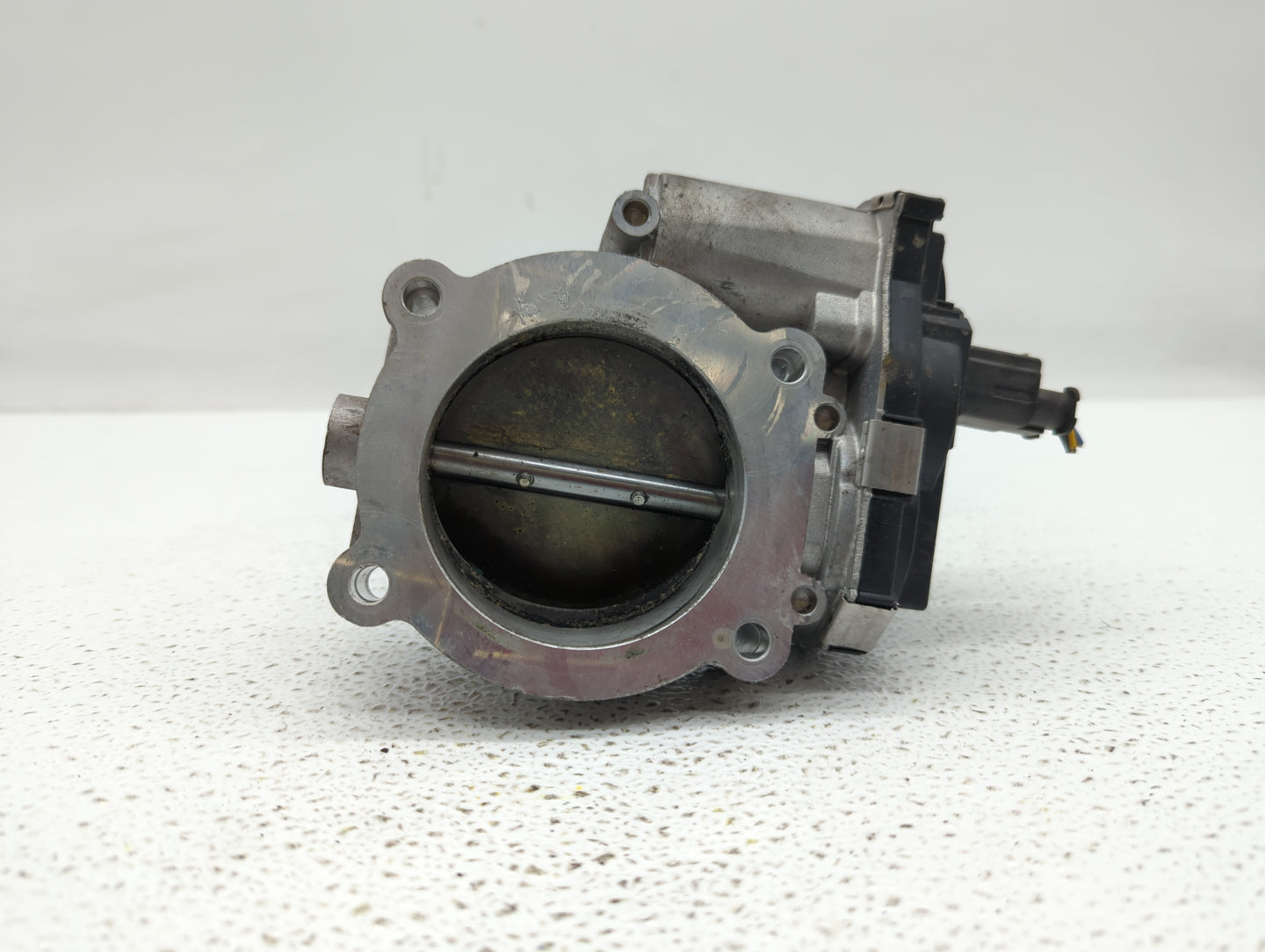 2017-2018 Gmc Canyon Throttle Body P/N:12671014 12648414, 1267 1014 Fits Fits 2016 2017 2018 2019 OEM Used Auto Parts - Oemu