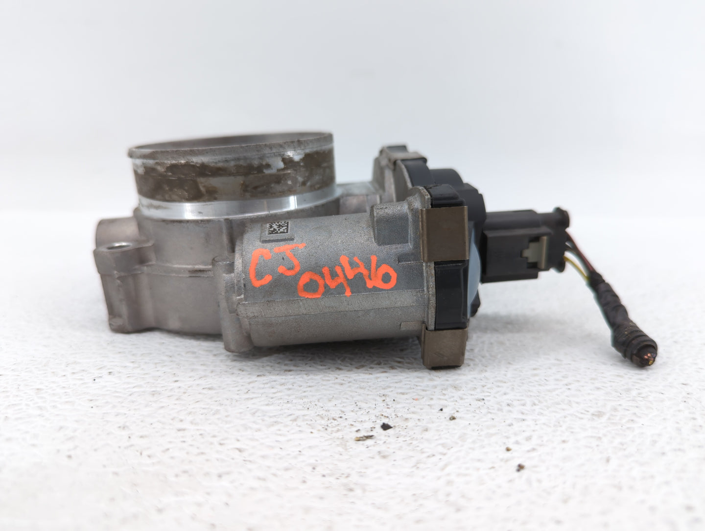 2017-2018 Gmc Canyon Throttle Body P/N:12671014 12648414, 1267 1014 Fits Fits 2016 2017 2018 2019 OEM Used Auto Parts - Oemu