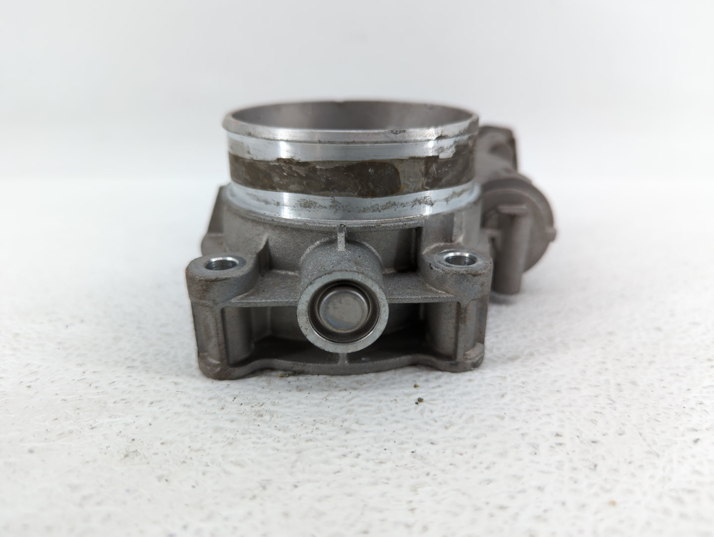 2017-2018 Gmc Canyon Throttle Body P/N:12671014 12648414, 1267 1014 Fits Fits 2016 2017 2018 2019 OEM Used Auto Parts - Oemu