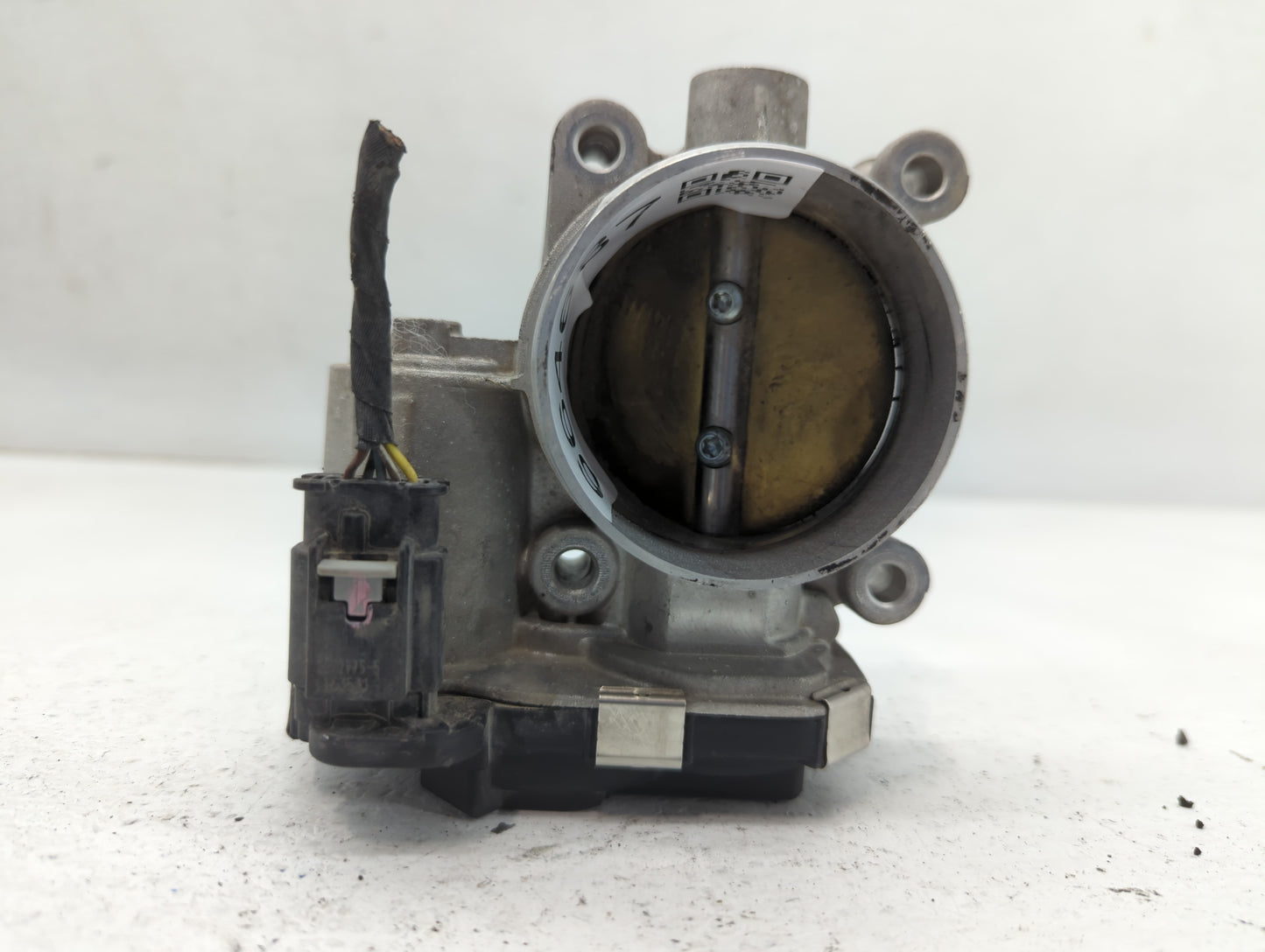 2016-2022 Gmc Canyon Throttle Body P/N:12670830AA Fits Fits 2016 2017 2018 2019 2020 2021 2022 OEM Used Auto Parts - Oemused