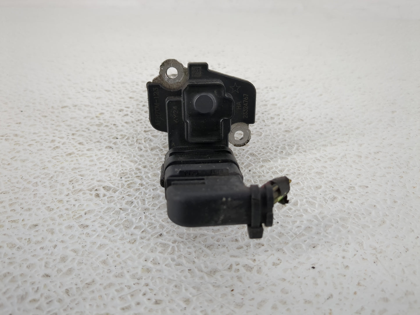 2017-2019 Gmc Savana 2500 Mass Air Flow Meter Maf - Oemusedautoparts1.com