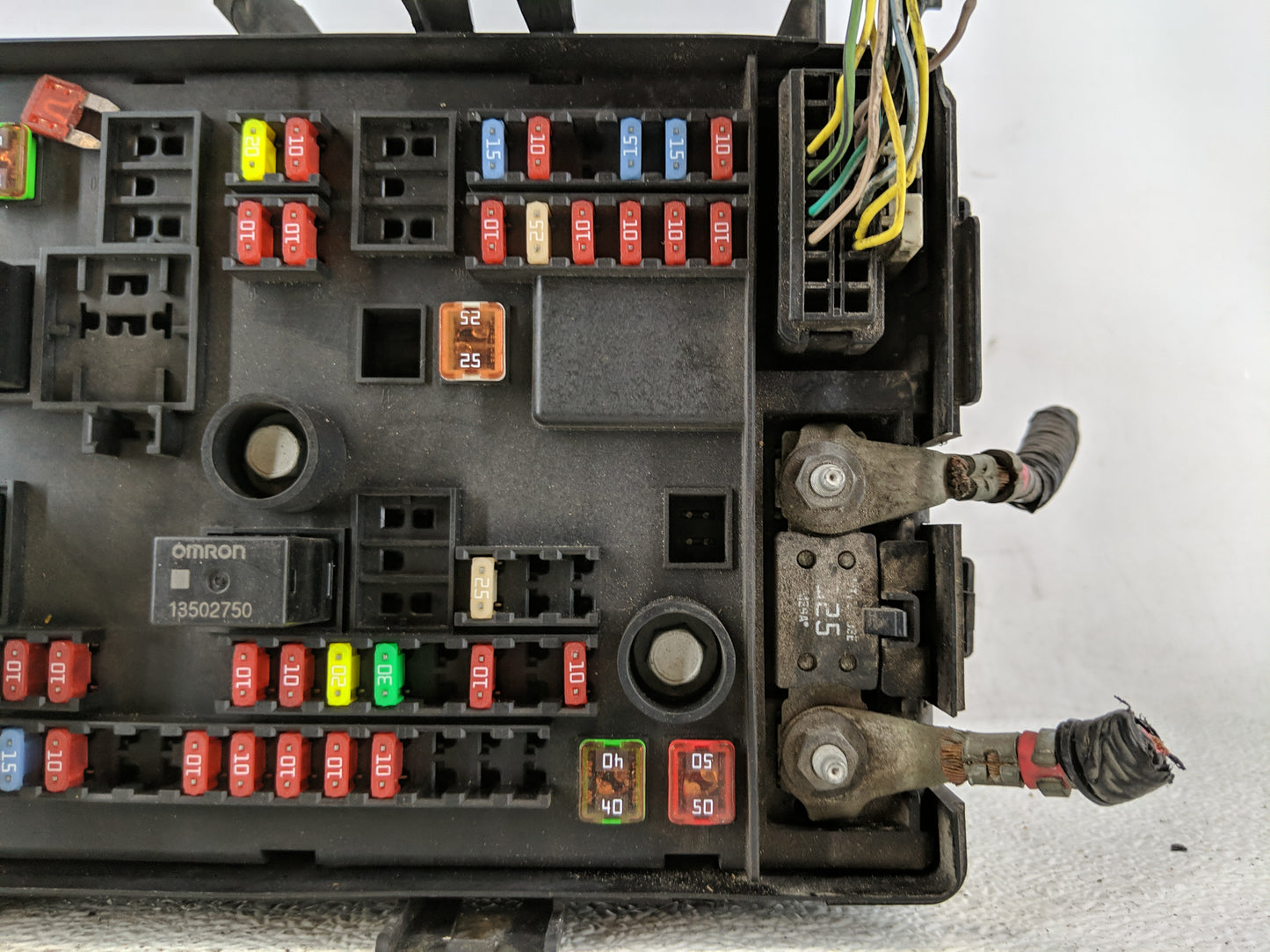 2017 Gmc Savana 2500 Fusebox Fuse Box Panel Relay Module P/N:22744449 Fits OEM Used Auto Parts - Oemusedautoparts1.com