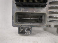 2017-2019 Gmc Savana 2500 PCM Engine Control Computer ECU ECM PCU OEM P/N:12677671 Fits Fits 2017 2018 2019 2020 2021 OEM Us