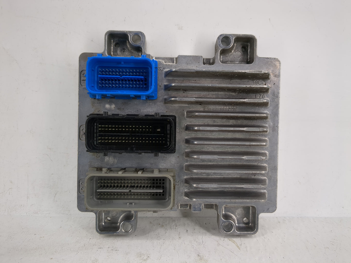 2017-2019 Gmc Savana 2500 PCM Engine Control Computer ECU ECM PCU OEM P/N:12677671 Fits Fits 2017 2018 2019 2020 2021 OEM Us