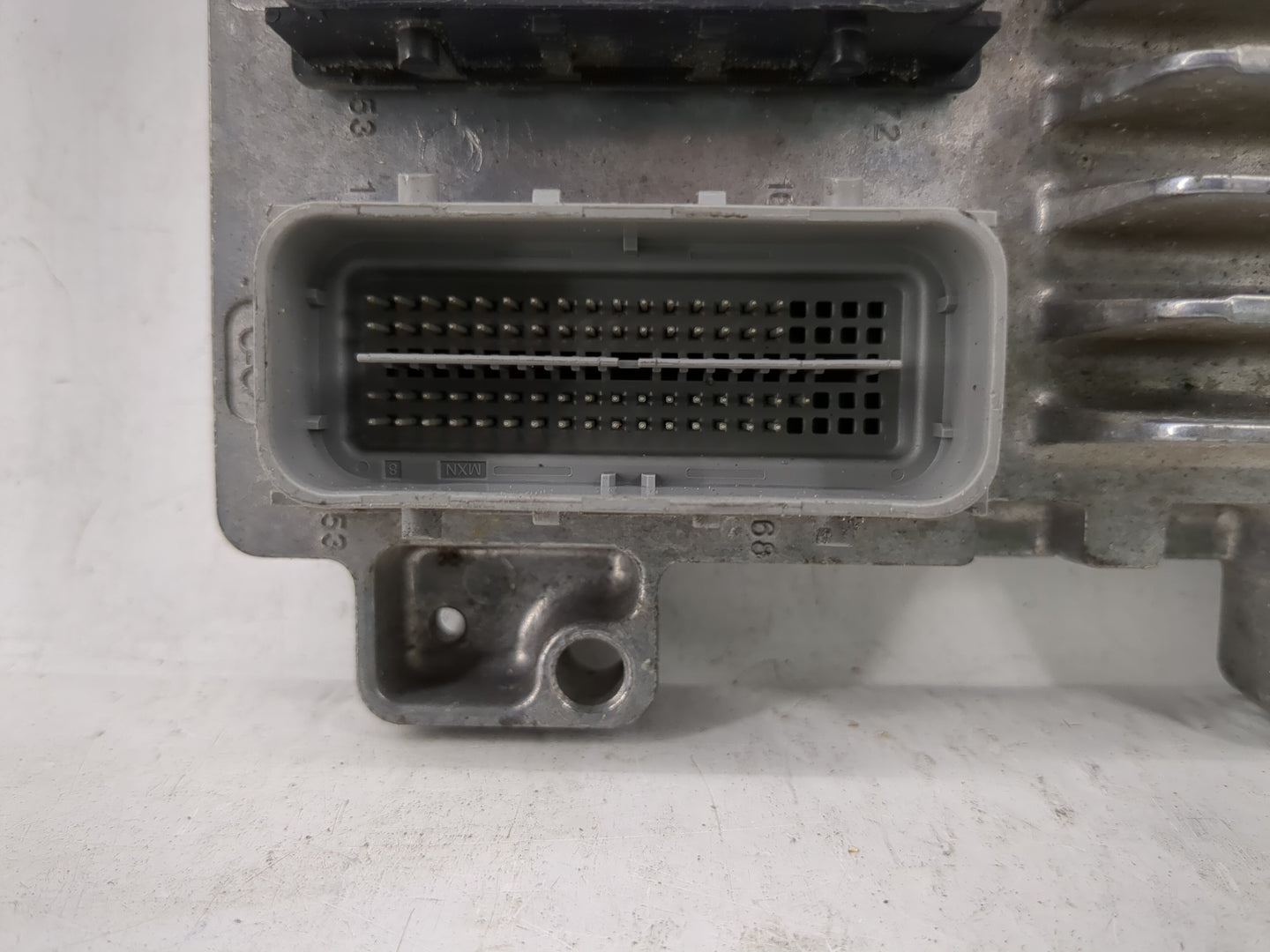 2017-2019 Gmc Savana 2500 PCM Engine Control Computer ECU ECM PCU OEM P/N:12677671 Fits Fits 2017 2018 2019 2020 2021 OEM Us