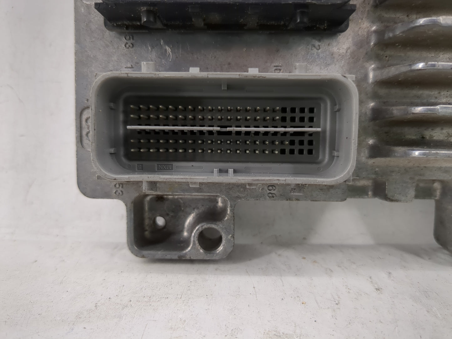 2017-2019 Gmc Savana 2500 PCM Engine Control Computer ECU ECM PCU OEM P/N:12677671 Fits Fits 2017 2018 2019 2020 2021 OEM Us