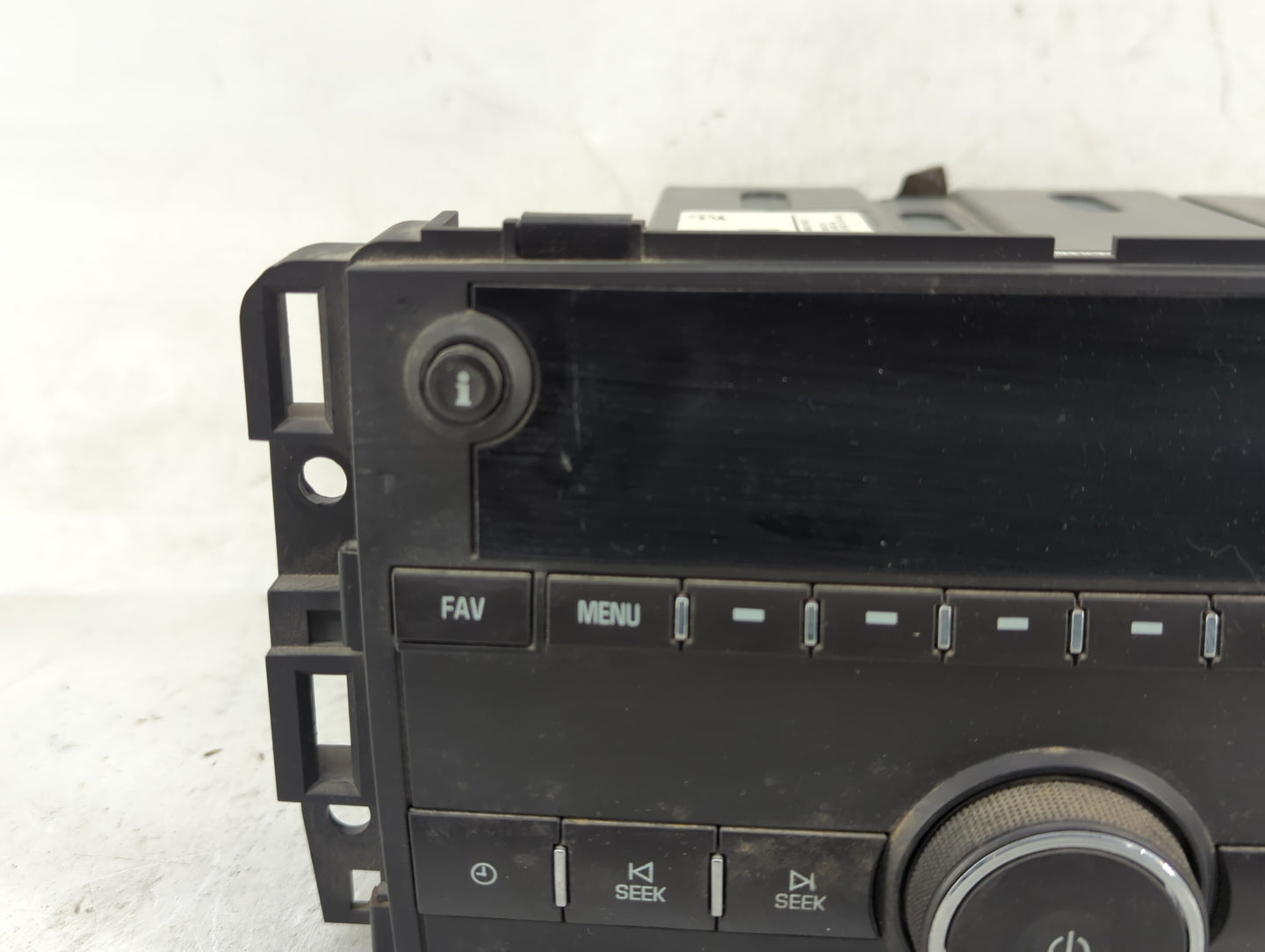 2011-2019 Gmc Savana 2500 Radio AM FM Cd Player Receiver Replacement P/N:23475277 Fits OEM Used Auto Parts - Oemusedautopart
