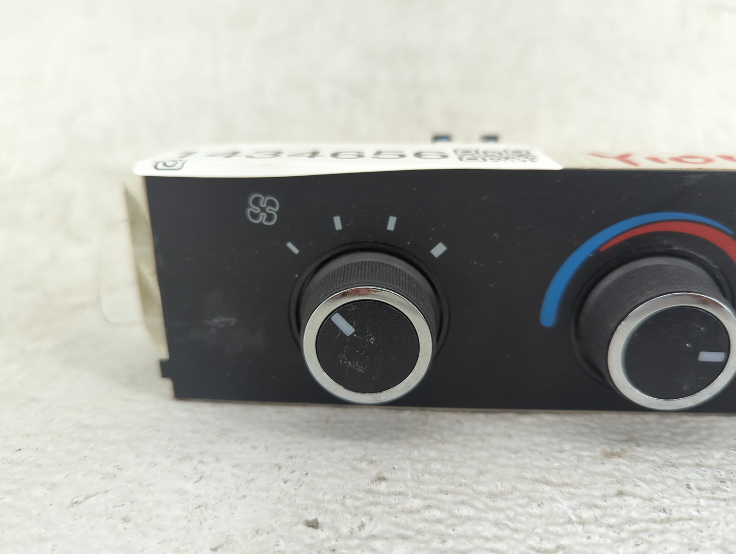 2008-2019 Gmc Savana 2500 Climate Control Module Temperature AC/Heater Replacement Fits OEM Used Auto Parts - Oemusedautopar