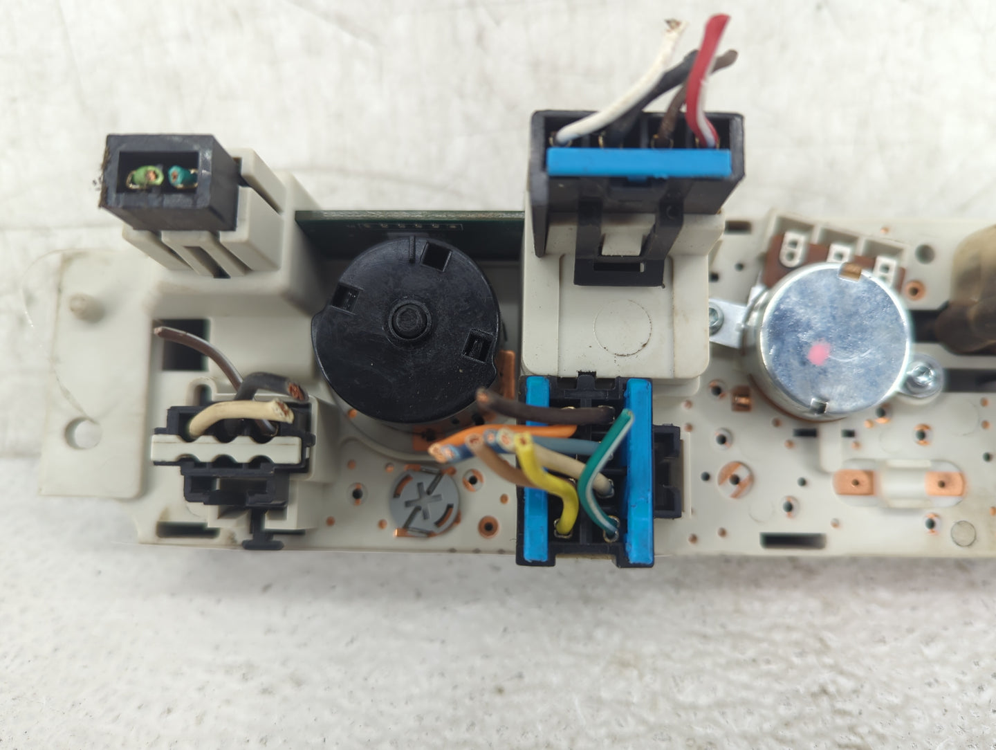 2008-2019 Gmc Savana 2500 Climate Control Module Temperature AC/Heater Replacement Fits OEM Used Auto Parts - Oemusedautopar