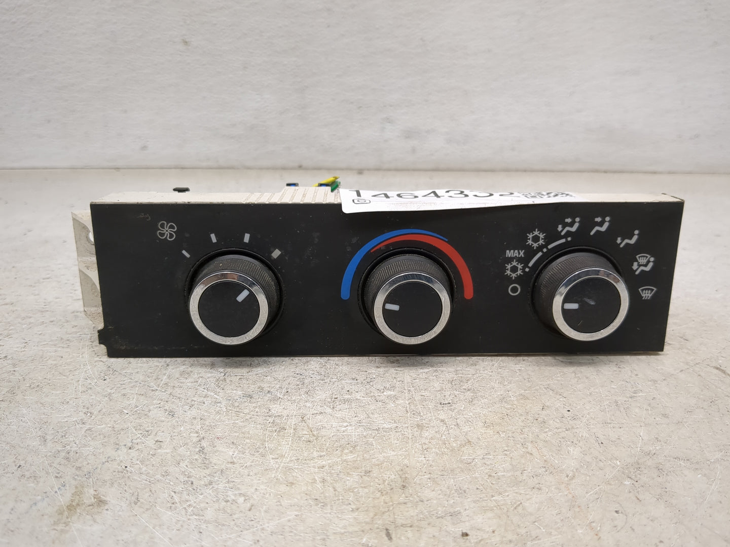 2008-2019 Gmc Savana 2500 Climate Control Module Temperature AC/Heater Replacement P/N:15773678 Fits OEM Used Auto Parts - O