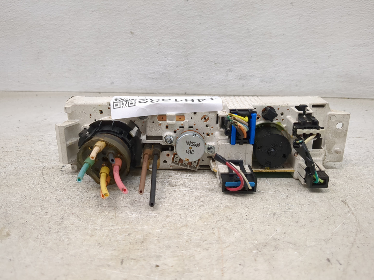2008-2019 Gmc Savana 2500 Climate Control Module Temperature AC/Heater Replacement P/N:15773678 Fits OEM Used Auto Parts - O