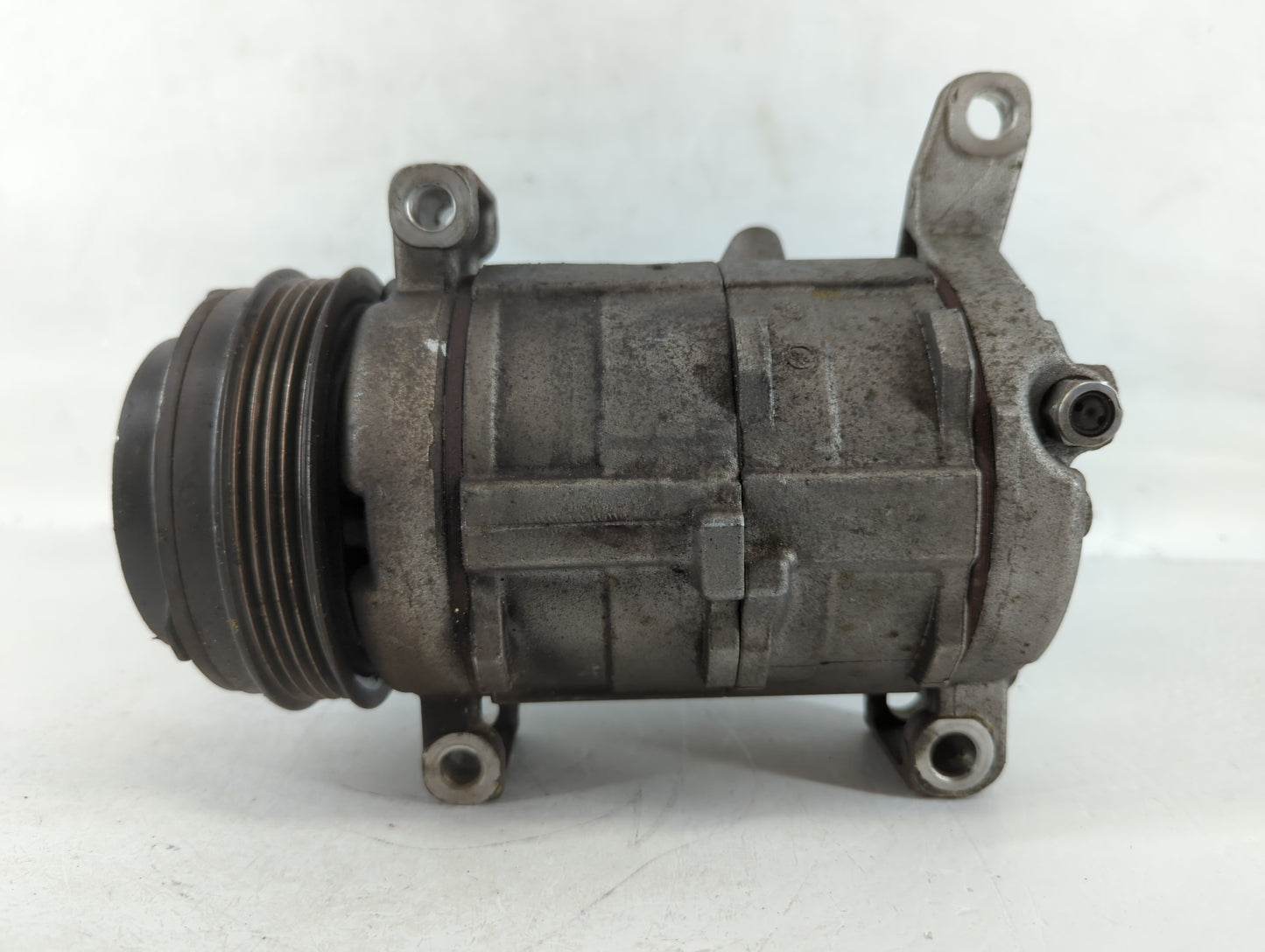 2017-2019 Gmc Savana 2500 Air Conditioning A/c Ac Compressor Oem - Oemusedautoparts1.com