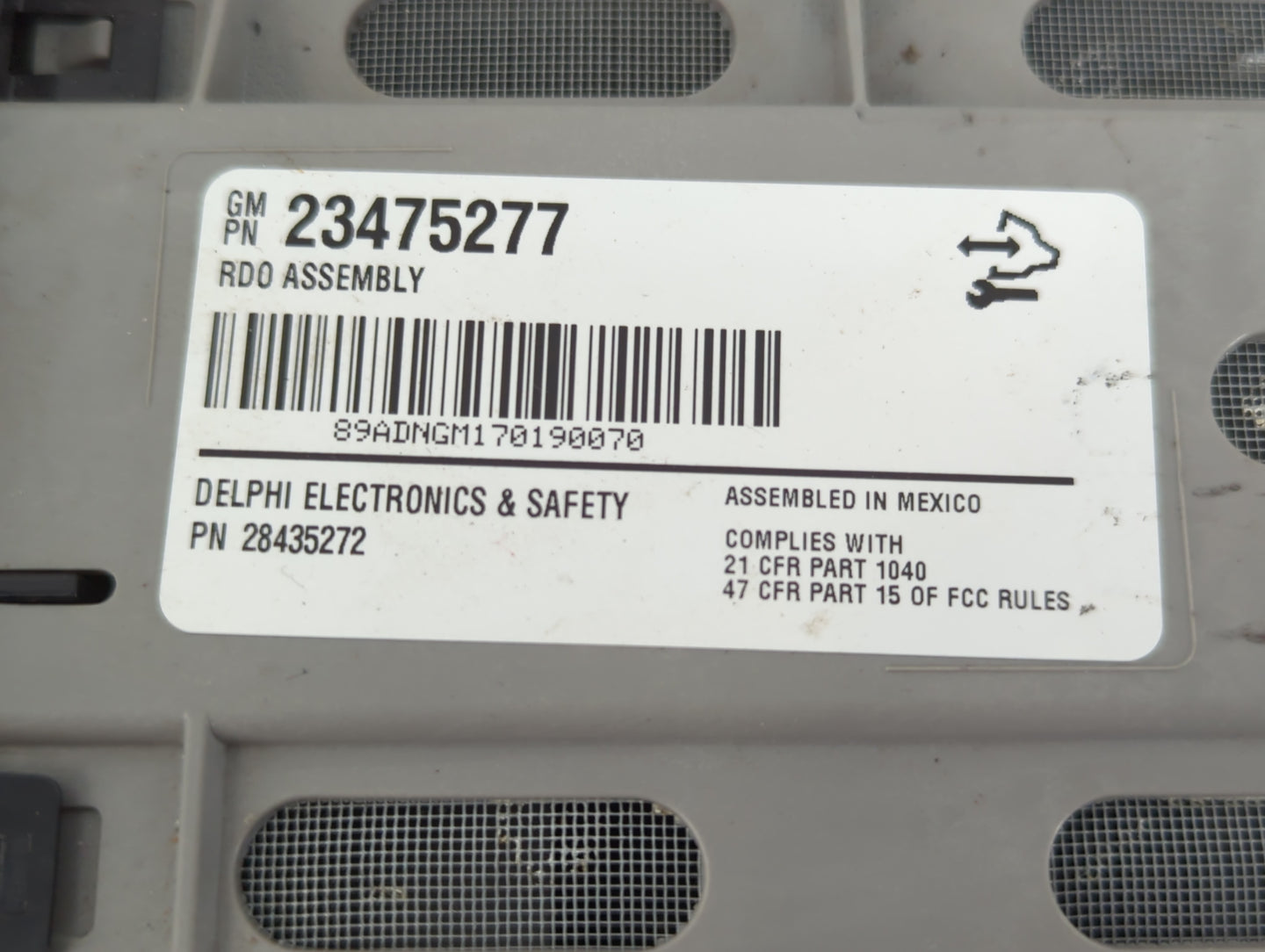 2015-2019 Gmc Savana 2500 Radio AM FM Cd Player Receiver Replacement P/N:23475277 Fits Fits 2015 2016 2017 2018 2019 2020 20