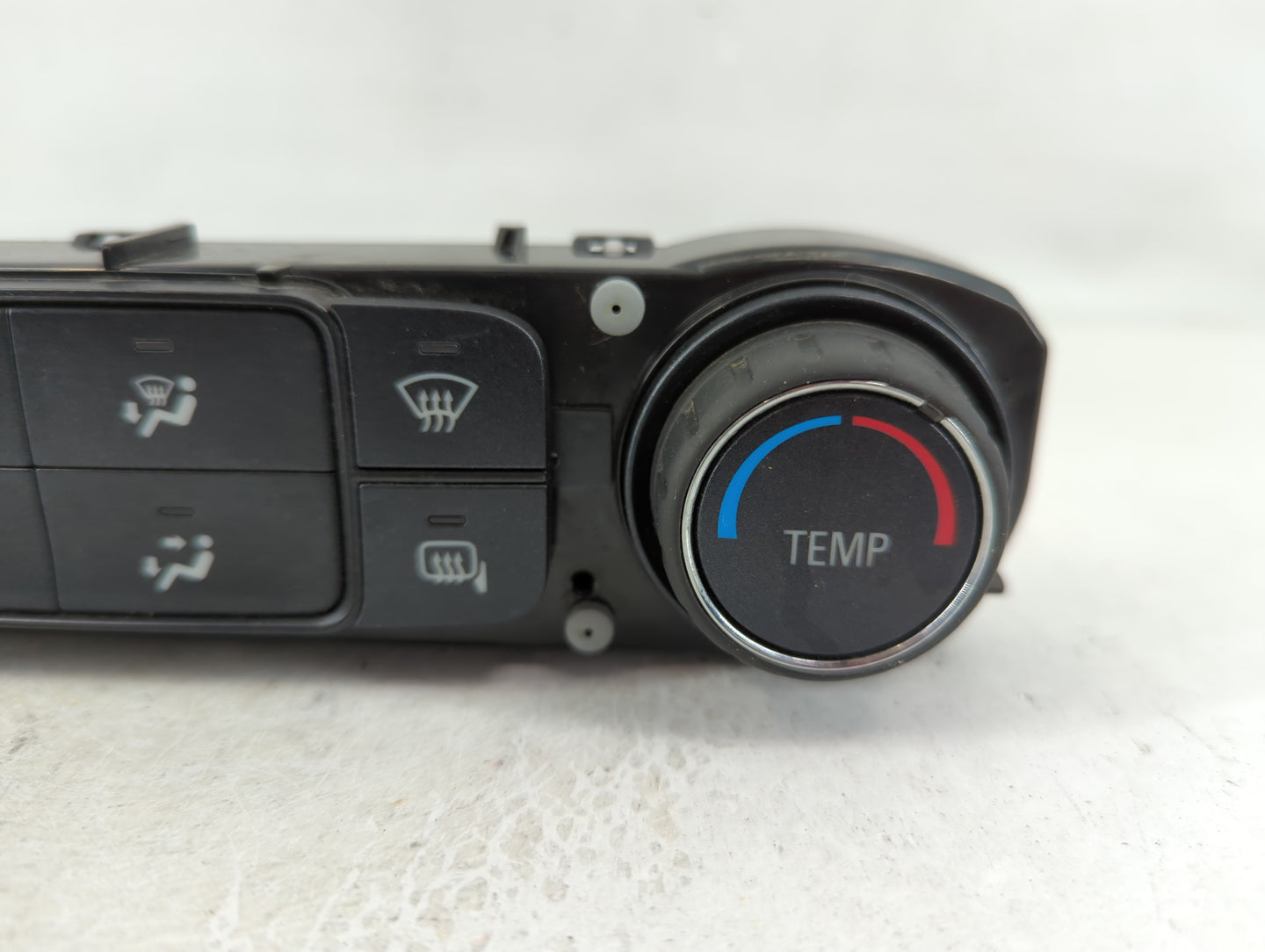 2017-2019 Gmc Sierra 1500 Climate Control Module Temperature AC/Heater Replacement P/N:84164475 Fits OEM Used Auto Parts - O