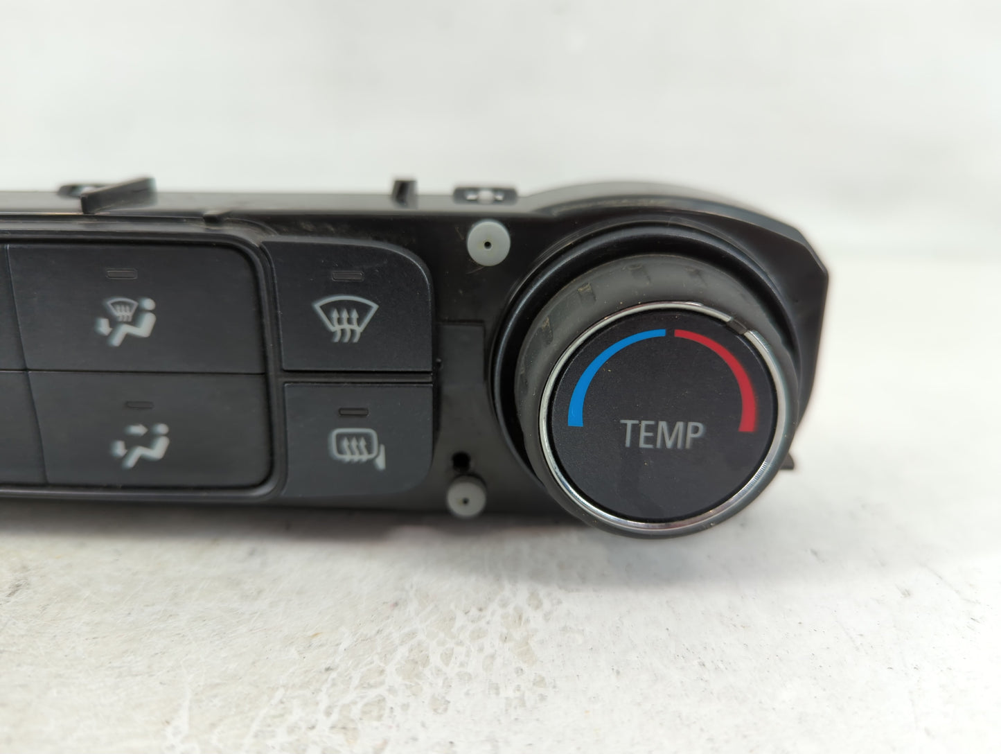 2017-2019 Gmc Sierra 1500 Climate Control Module Temperature AC/Heater Replacement P/N:84164475 Fits OEM Used Auto Parts - O