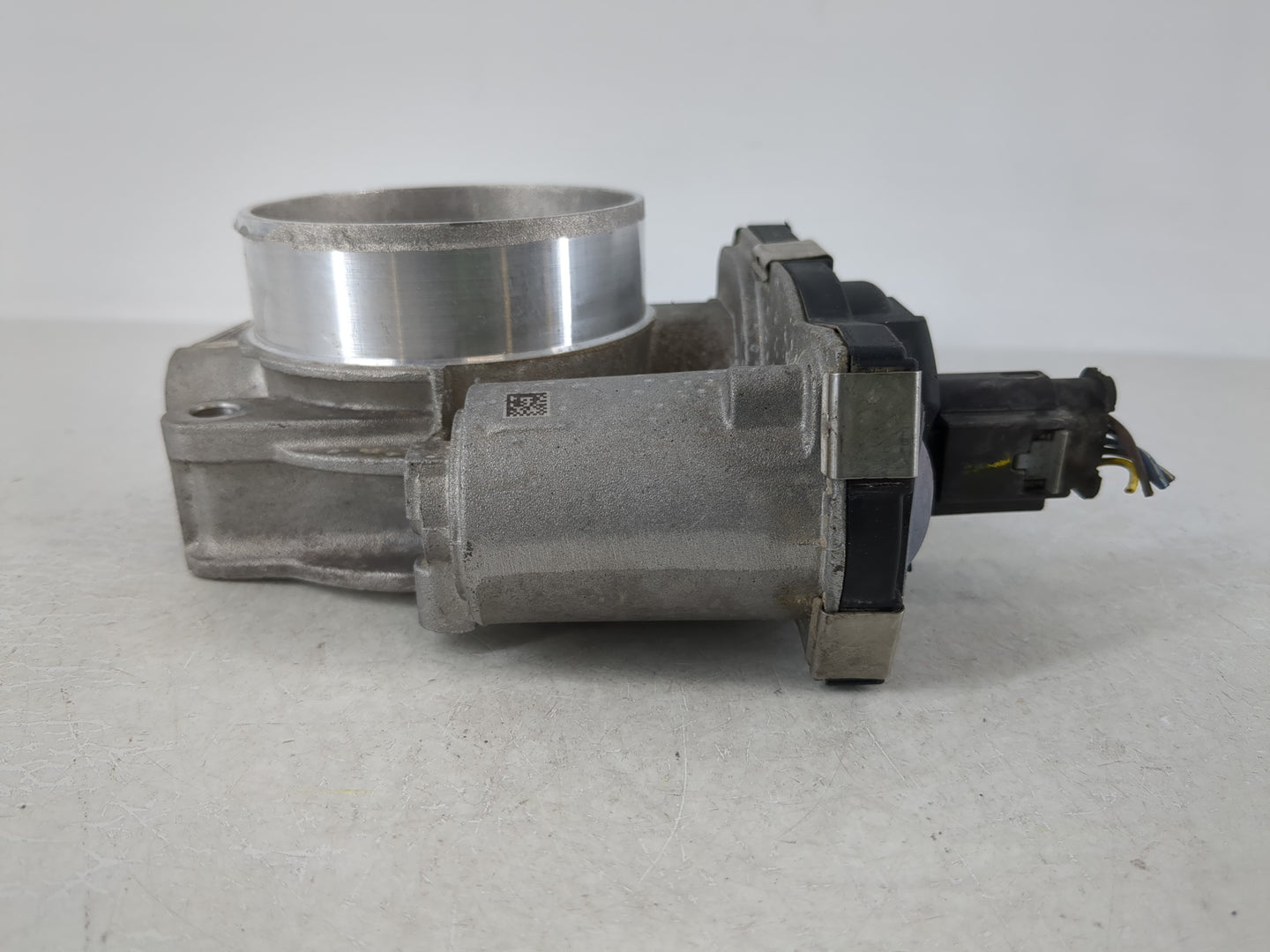 2014-2022 Gmc Sierra 1500 Throttle Body P/N:12676296AA Fits Fits 2014 2015 2016 2017 2018 2019 2020 2021 2022 OEM Used Auto 