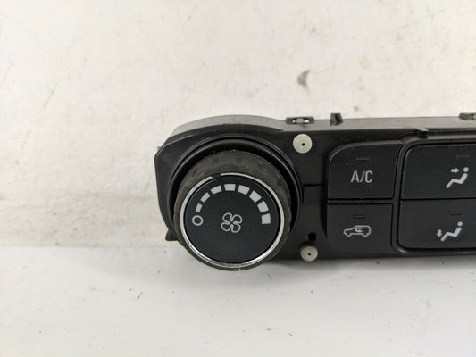 2017-2019 Gmc Sierra 1500 Climate Control Module Temperature AC/Heater Replacement P/N:84164473 Fits OEM Used Auto Parts