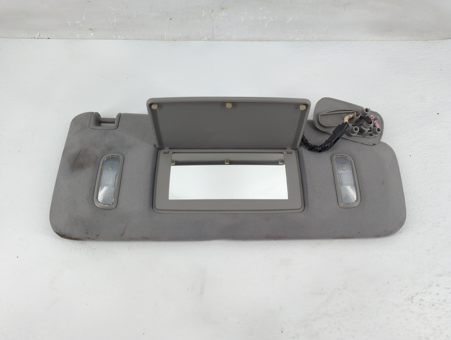 2014-2019 Gmc Sierra 1500 Sun Visor Shade Replacement Passenger Right Mirror Fits Fits 2014 2015 2016 2017 2018 2019 OEM Use
