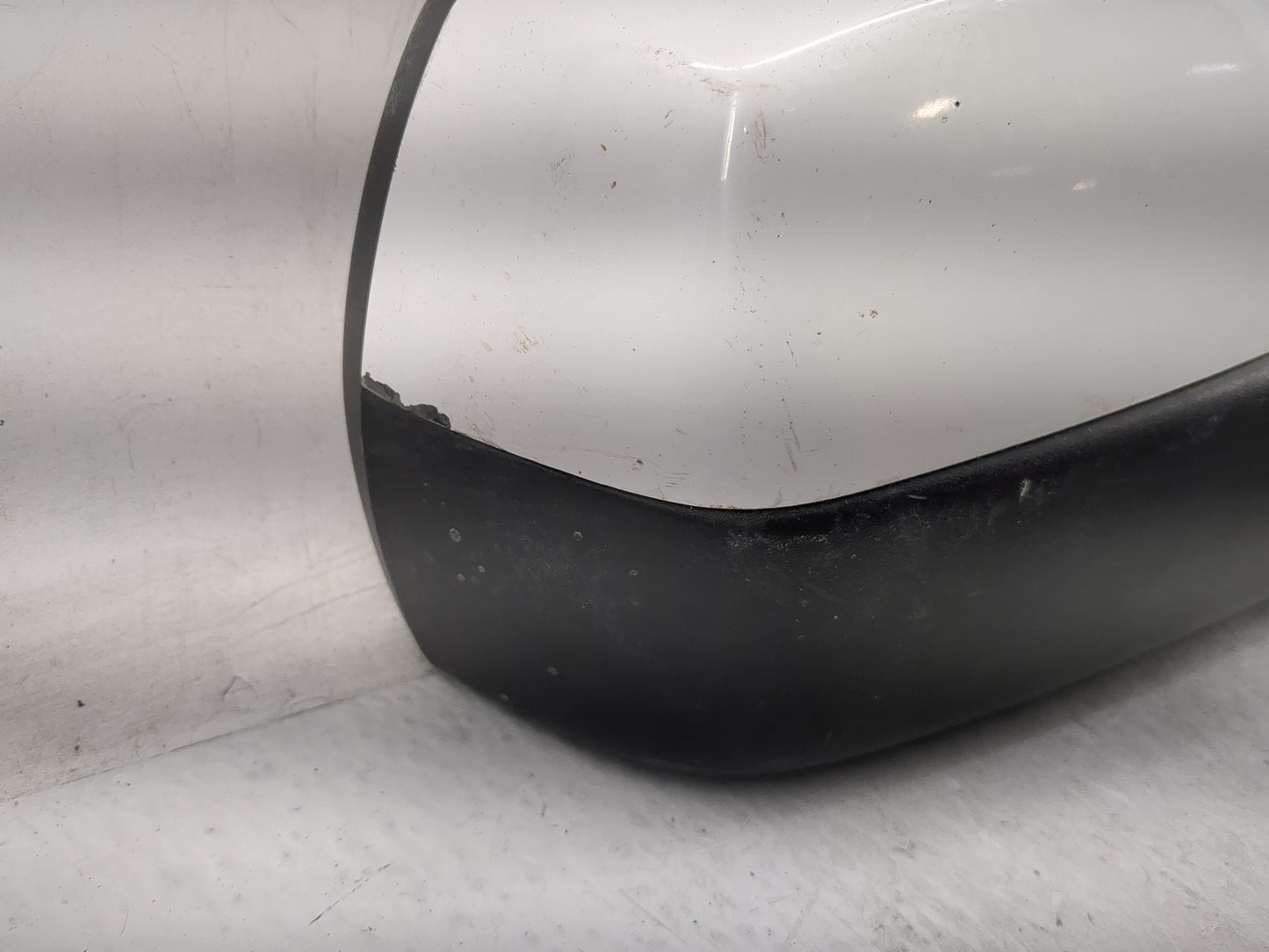2014-2019 Gmc Sierra 1500 Passenger Side View Mirror - Right Door Mirror OEM Used - Oemusedautoparts1.com