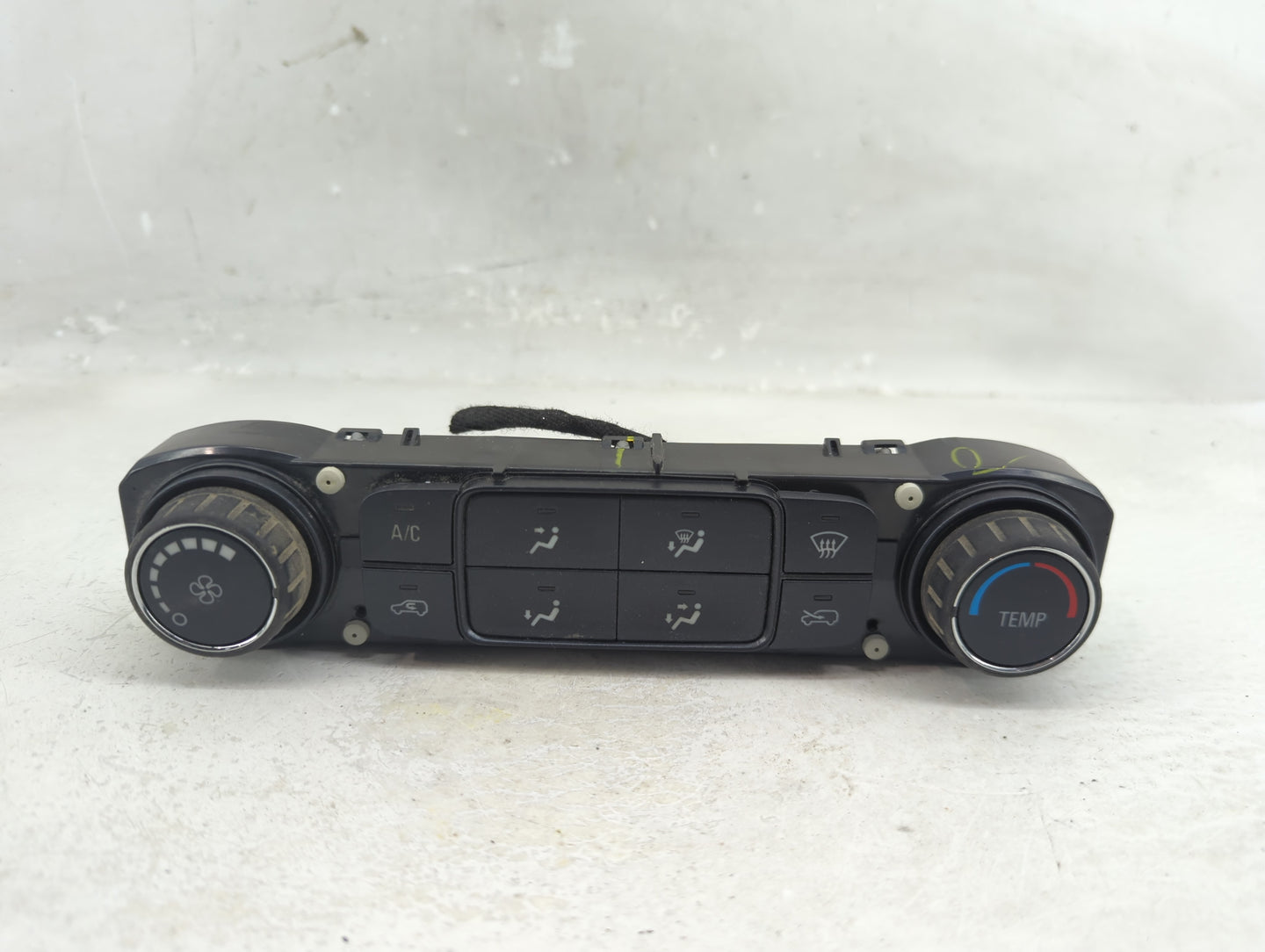 2017-2019 Gmc Sierra 1500 Climate Control Module Temperature AC/Heater Replacement P/N:815372982 84164473 Fits OEM Used Auto