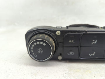 2017-2019 Gmc Sierra 1500 Climate Control Module Temperature AC/Heater Replacement P/N:815372982 84164473 Fits OEM Used Auto Parts