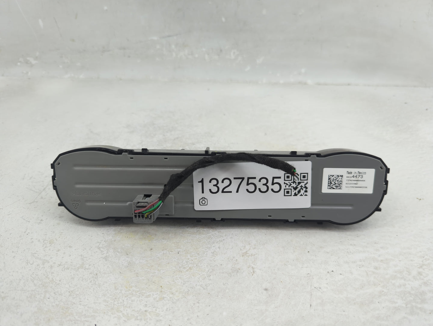 2017-2019 Gmc Sierra 1500 Climate Control Module Temperature AC/Heater Replacement P/N:815372982 84164473 Fits OEM Used Auto