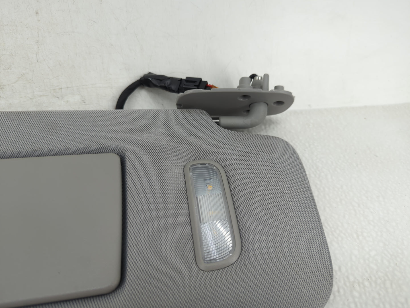 2014-2019 Gmc Sierra 1500 Sun Visor Shade Replacement Passenger Right Mirror Fits Fits 2014 2015 2016 2017 2018 2019 OEM Use