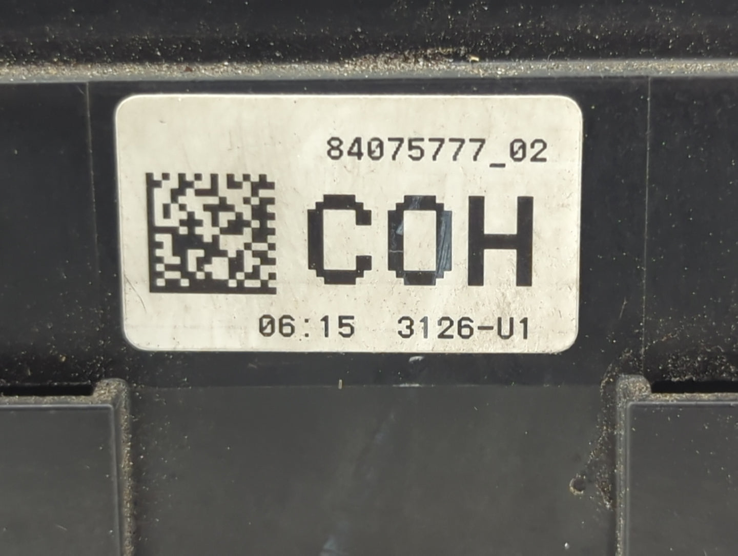 2017 Gmc Sierra 1500 Fusebox Fuse Box Relay Module Tipm 84075777_02 - Oemusedautoparts1.com