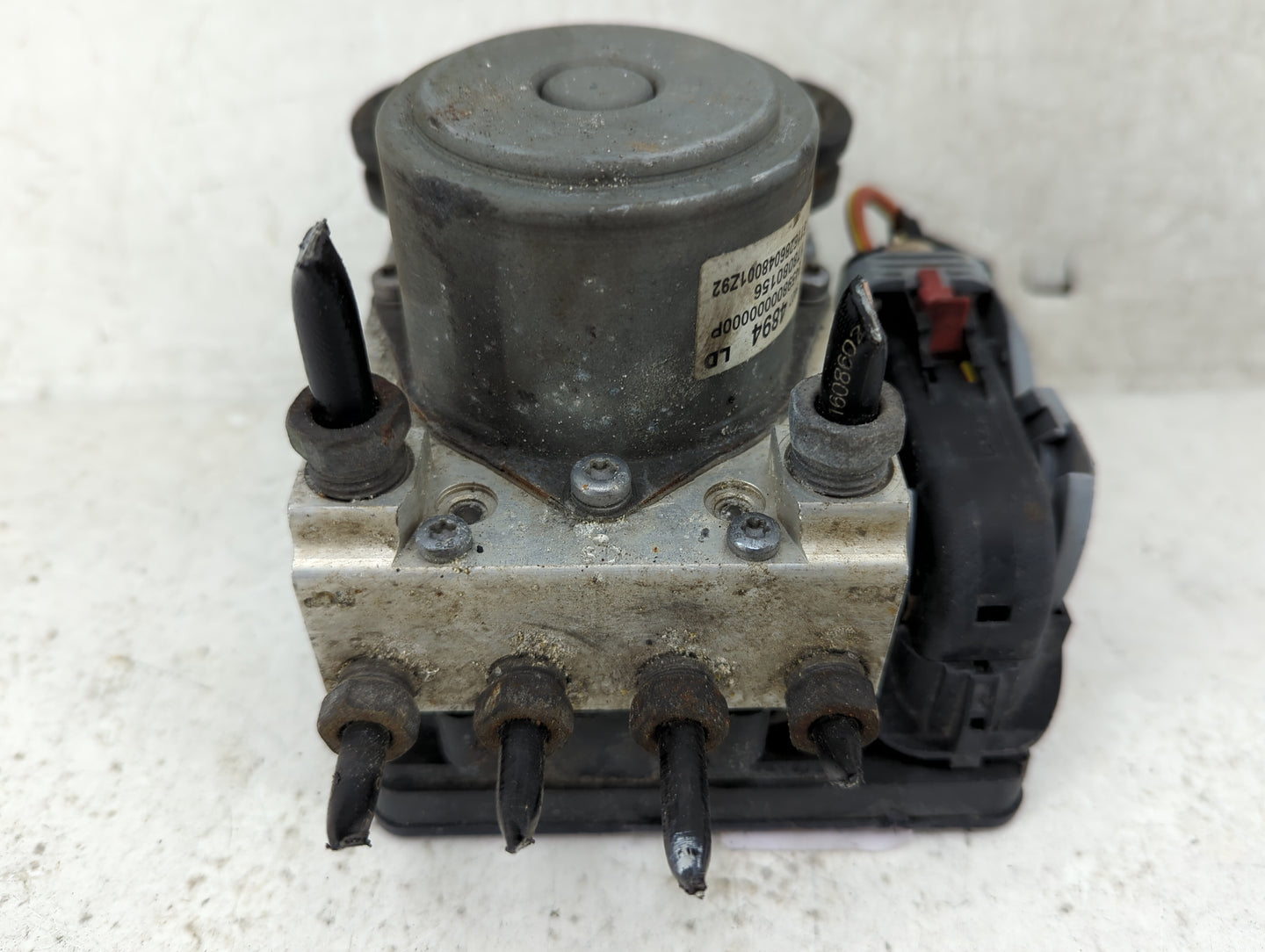 2017-2019 Gmc Sierra 1500 ABS Pump Control Module Replacement Fits Fits 2017 2018 2019 2020 OEM Used Auto Parts - Oemusedaut