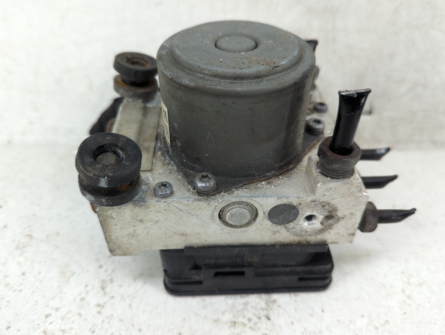 2017-2019 Gmc Sierra 1500 ABS Pump Control Module Replacement Fits Fits 2017 2018 2019 2020 OEM Used Auto Parts - Oemusedaut