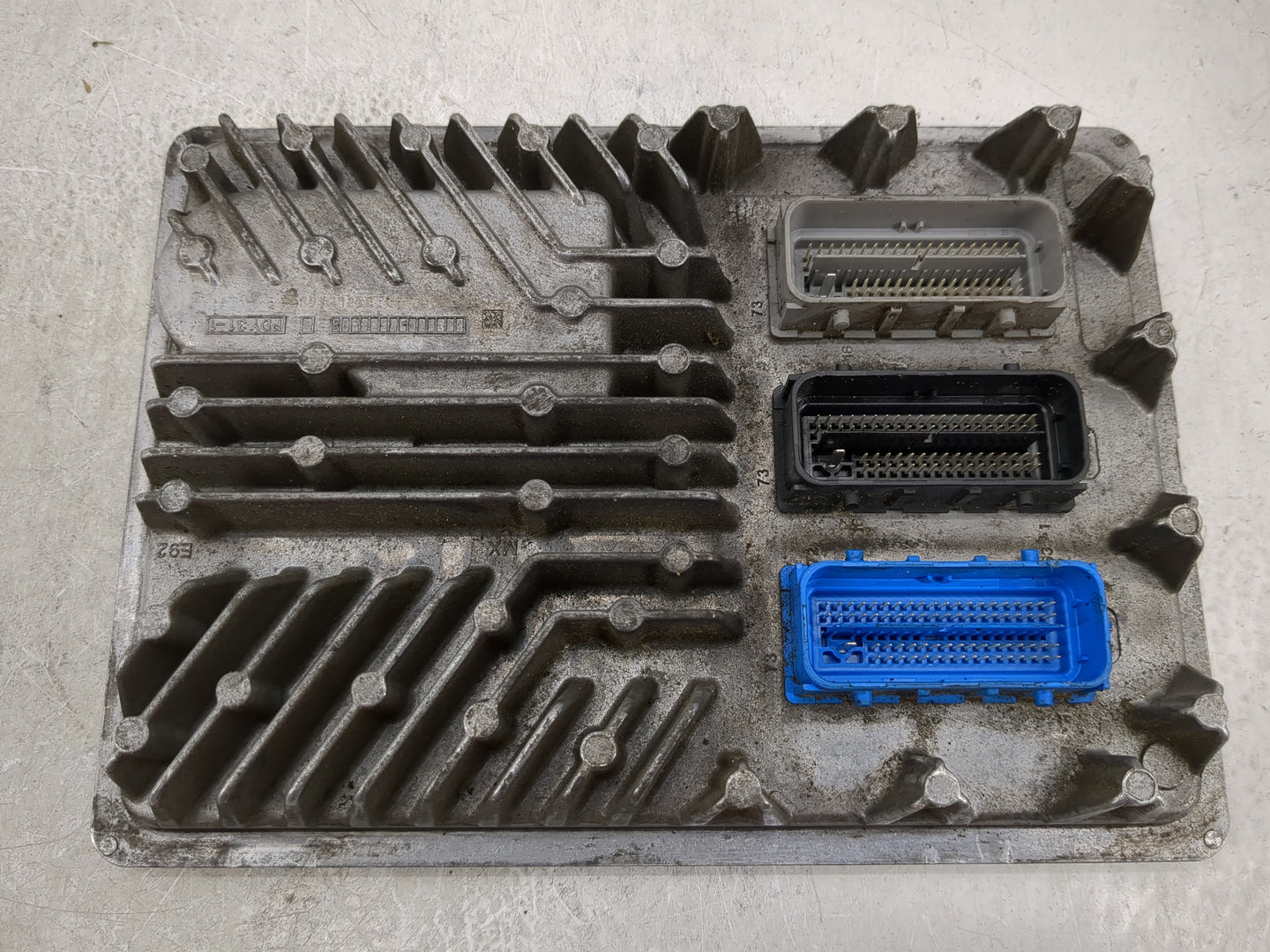 2016-2018 Gmc Sierra 1500 PCM Engine Control Computer ECU ECM PCU OEM P/N:848032280 12678939 Fits Fits 2016 2017 2018 OEM Us