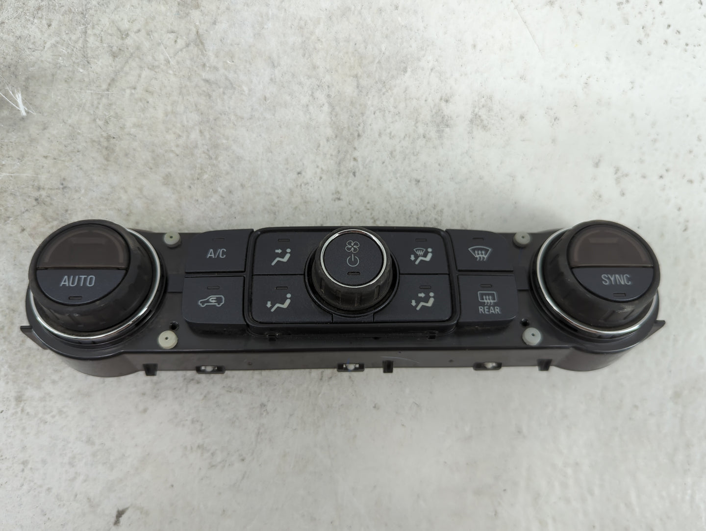 2017-2019 Gmc Sierra 1500 Climate Control Module Temperature AC/Heater Replacement P/N:84164476 815372982 Fits OEM Used Auto