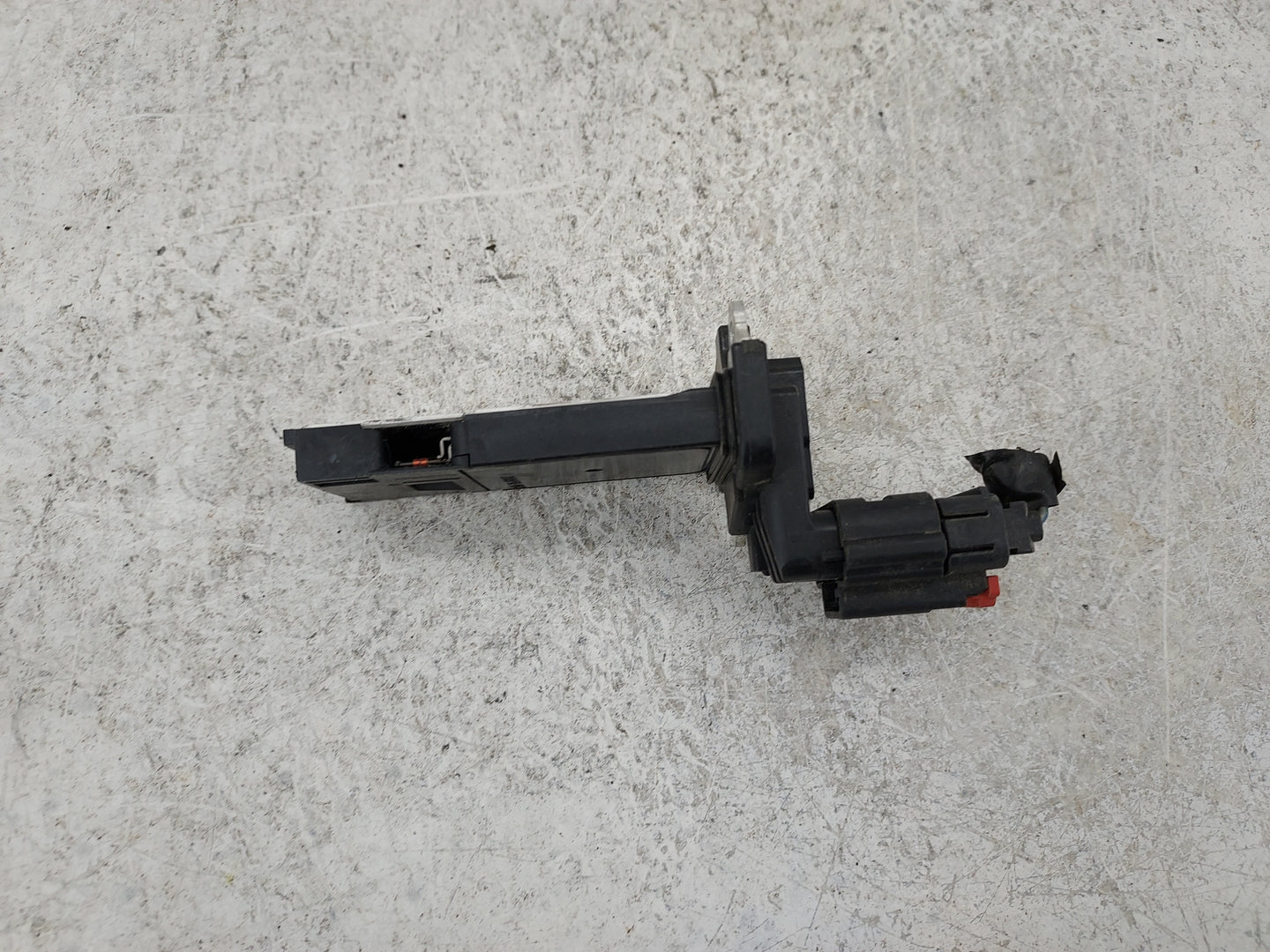 2014-2019 Gmc Sierra 1500 Mass Air Flow Meter Maf 1486091 - Oemusedautoparts1.com