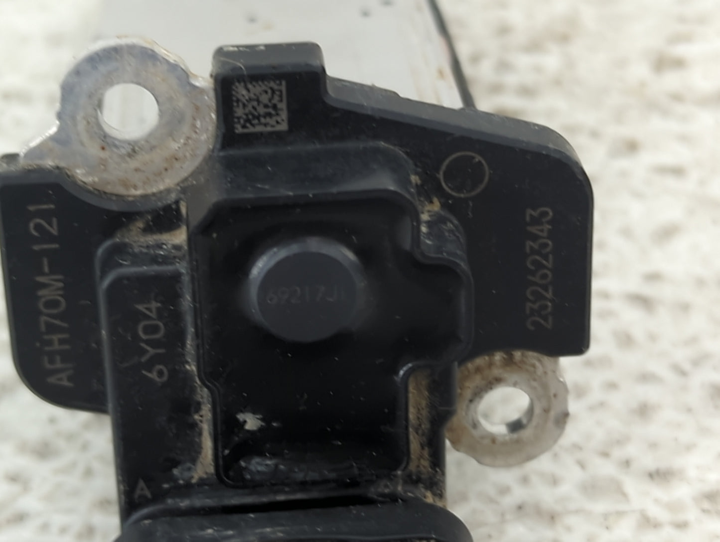 2014-2019 Gmc Sierra 1500 Mass Air Flow Meter Maf 1487492 - Oemusedautoparts1.com