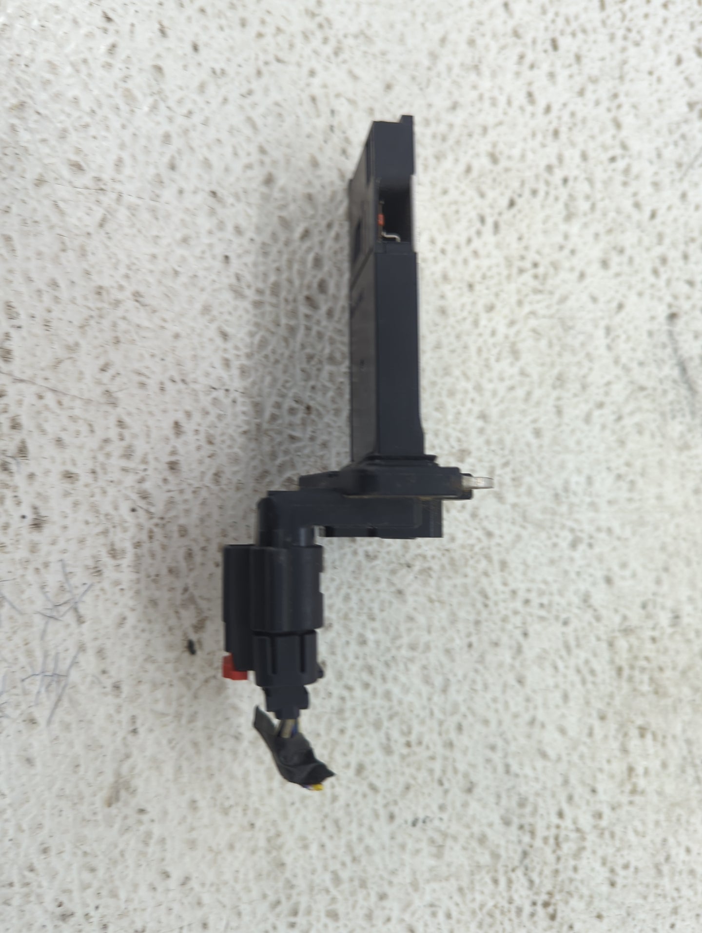 2014-2019 Gmc Sierra 1500 Mass Air Flow Meter Maf 1487851 - Oemusedautoparts1.com